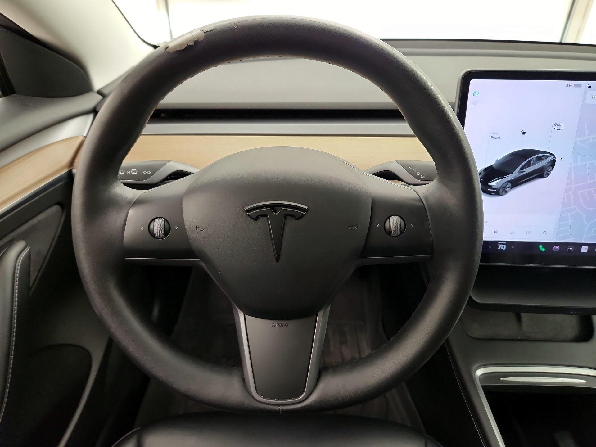 Thumbnail: 2021 Tesla Model 3 - 10