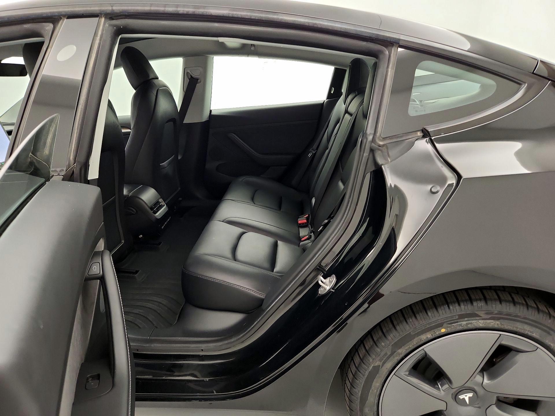 Thumbnail: 2021 Tesla Model 3 - 20