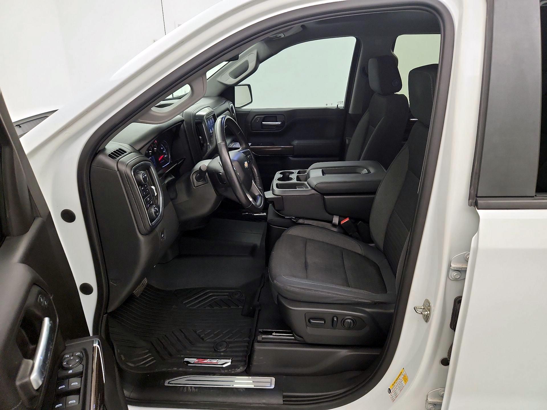 Thumbnail: 2020 Chevrolet Silverado 1500 - 11