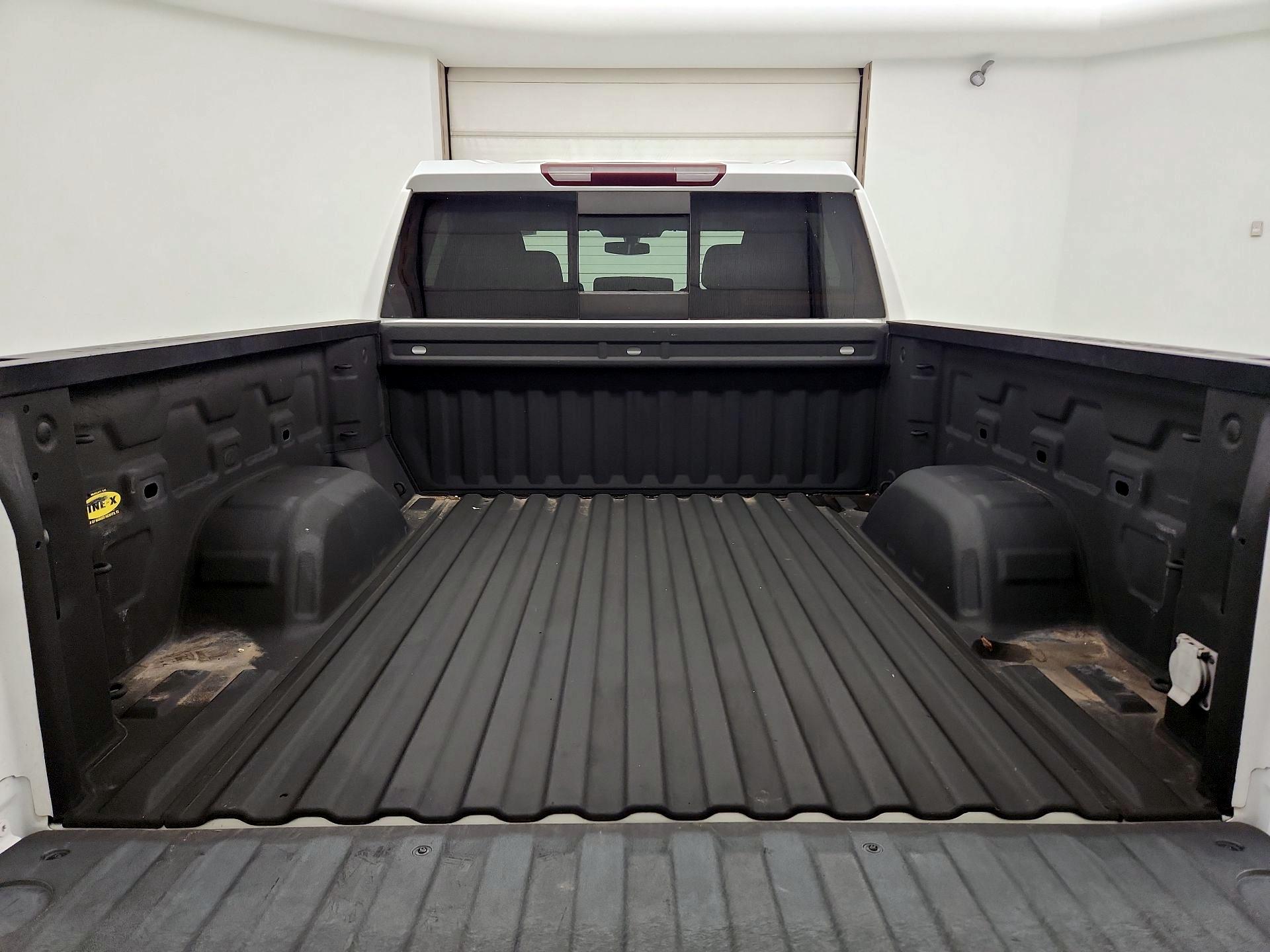 Thumbnail: 2020 Chevrolet Silverado 1500 - 20