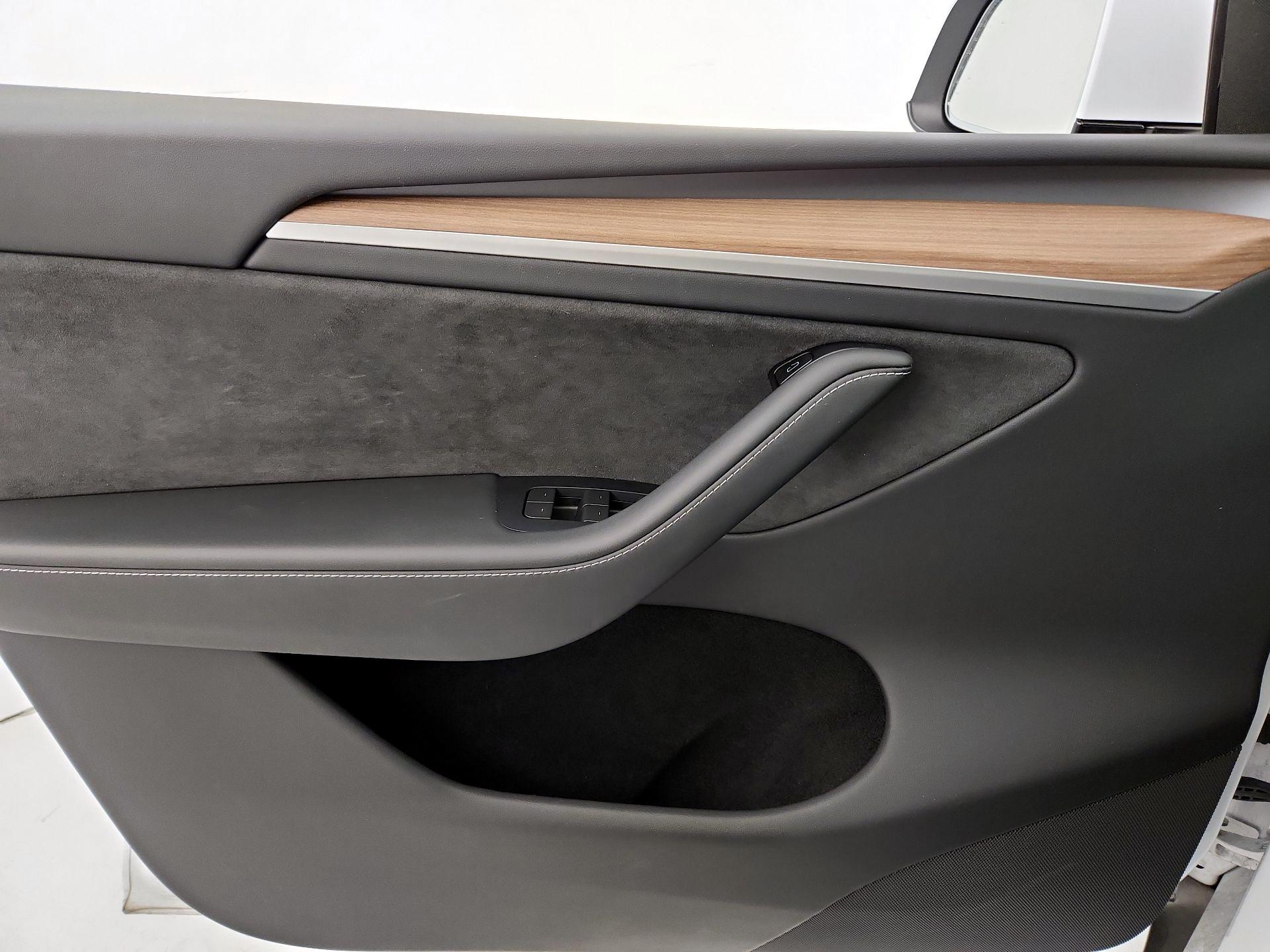 Thumbnail: 2024 Tesla Model Y - 12