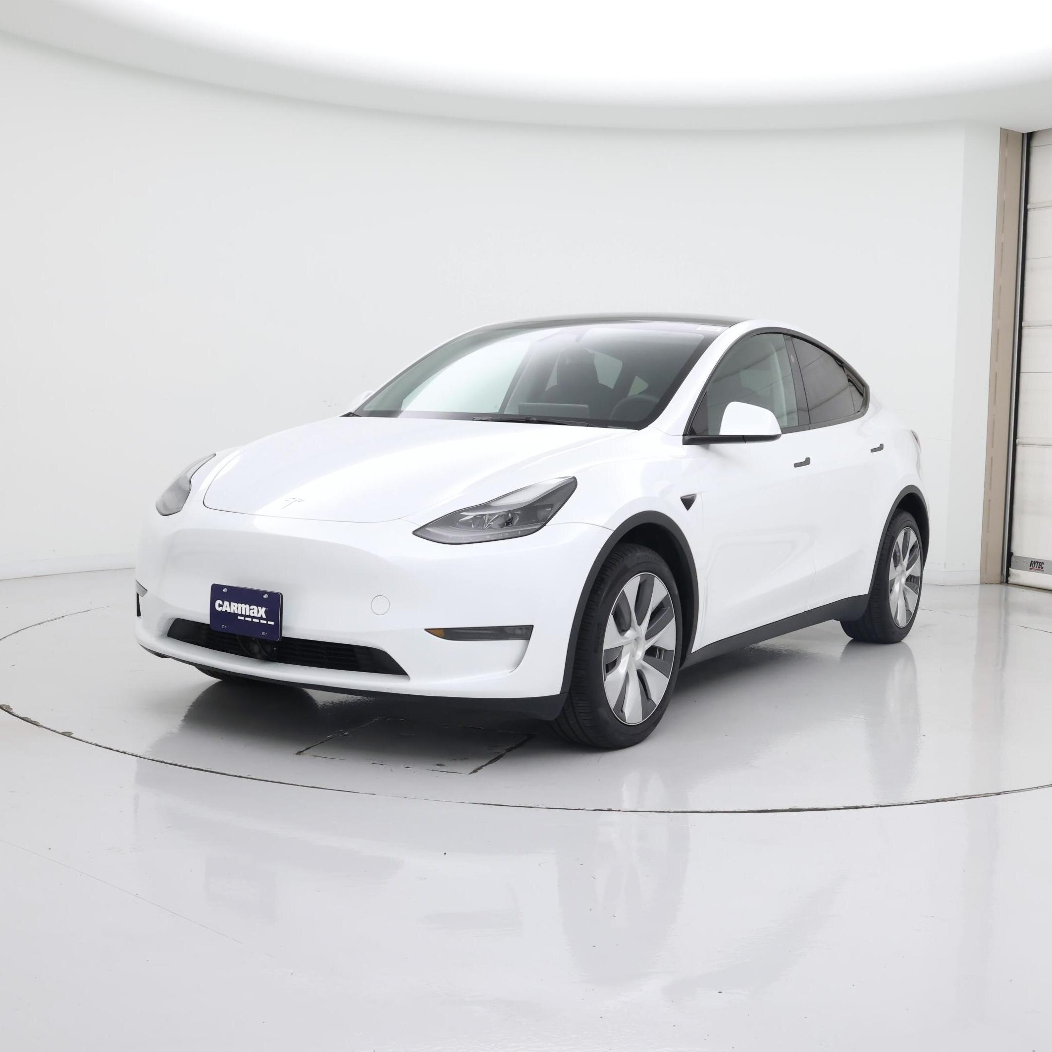Thumbnail: 2024 Tesla Model Y - 4