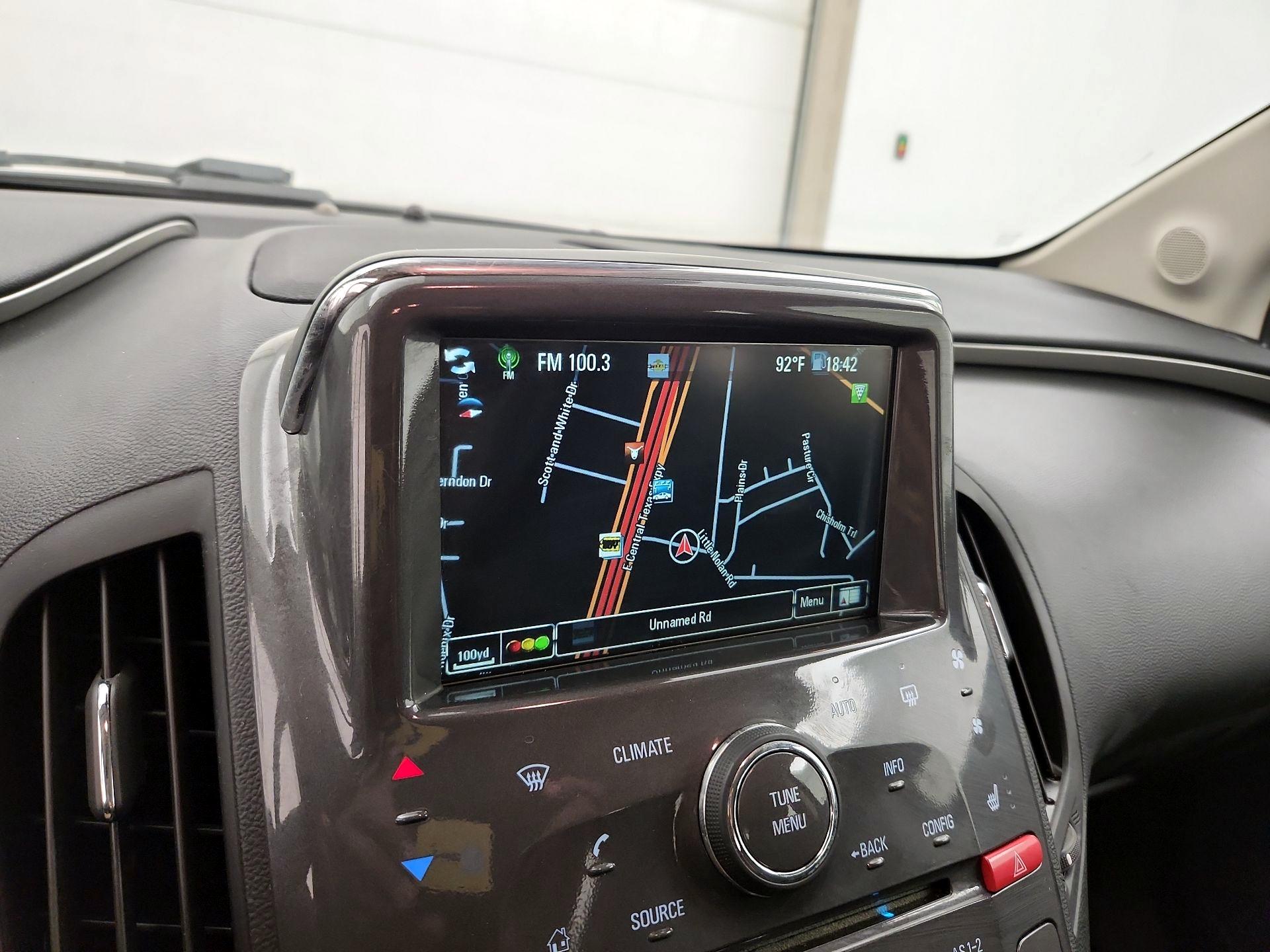 Thumbnail: 2015 Chevrolet Volt - 14