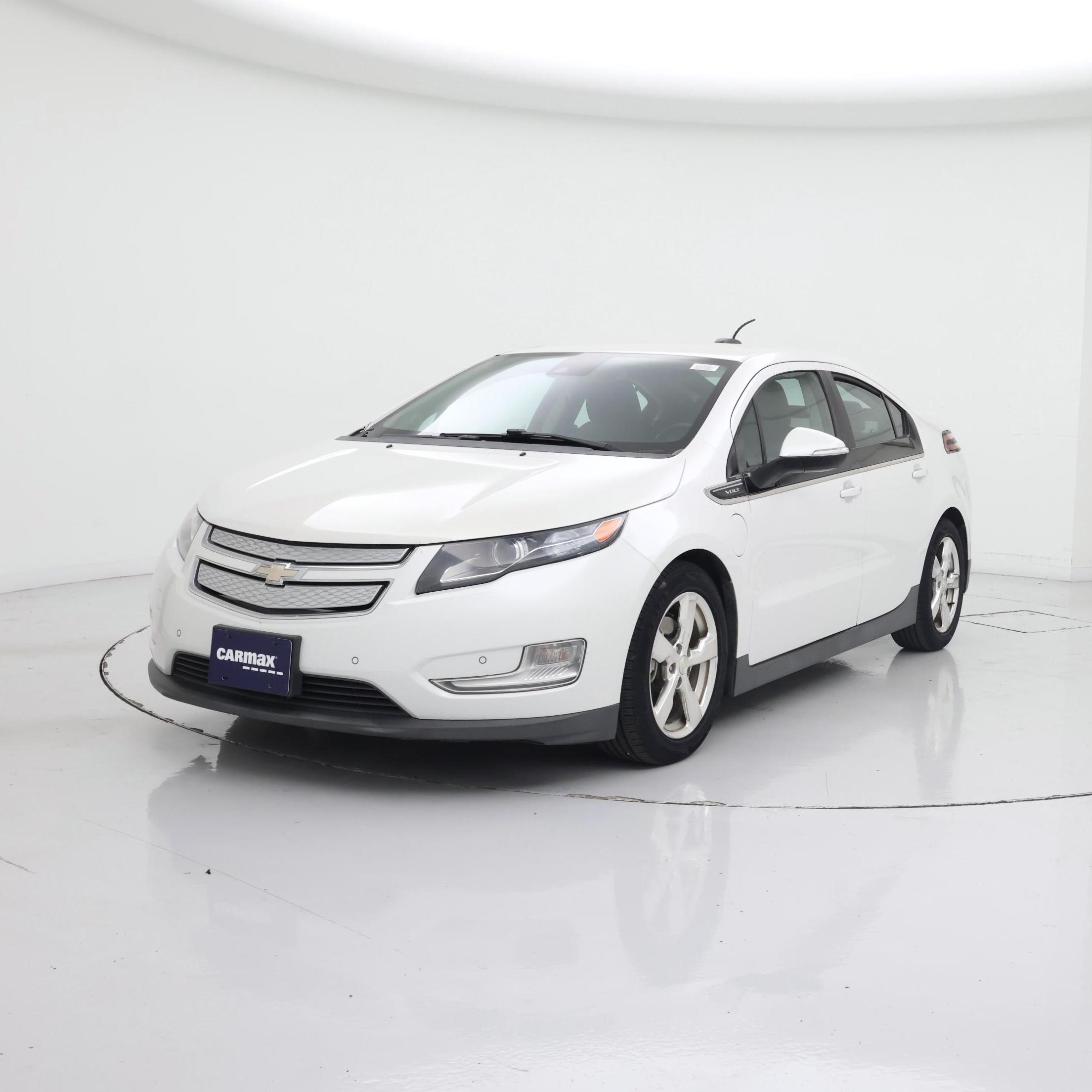 Thumbnail: 2015 Chevrolet Volt - 4