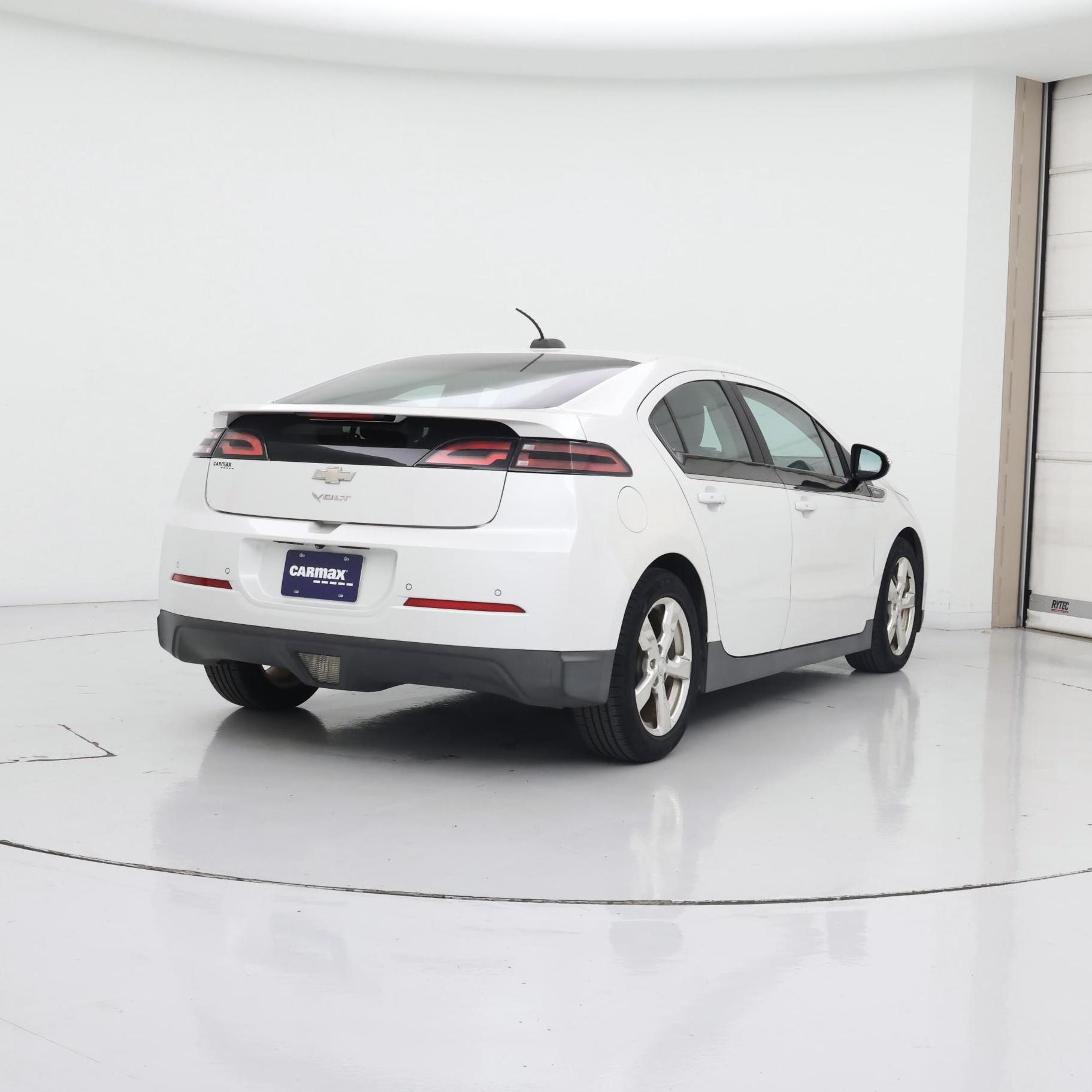 Thumbnail: 2015 Chevrolet Volt - 8