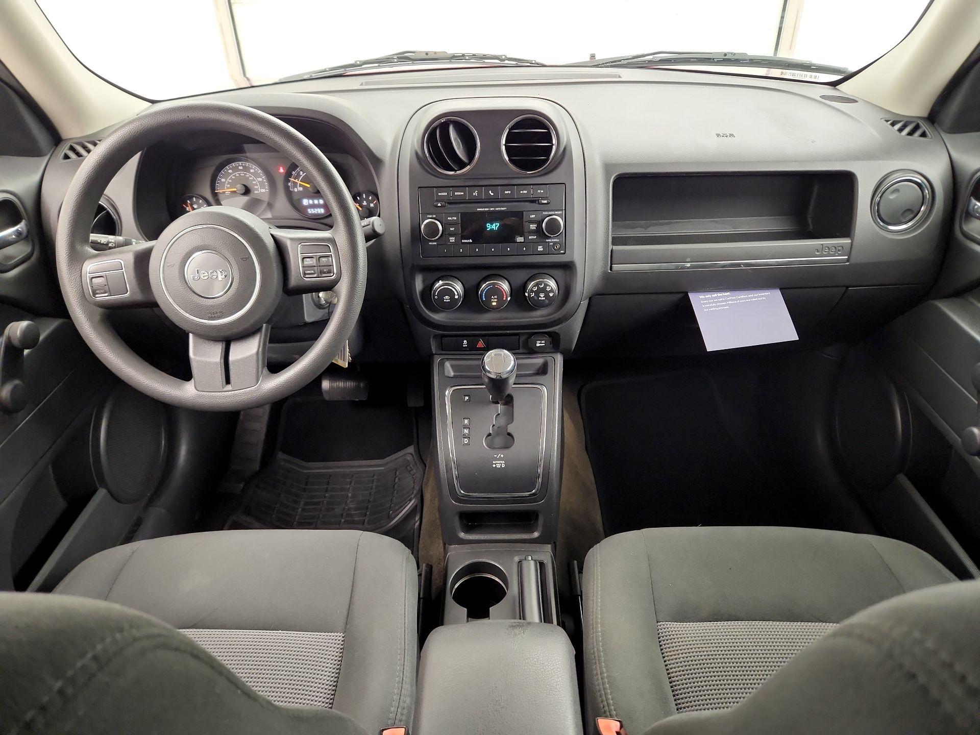 Thumbnail: 2017 Jeep Patriot - 9