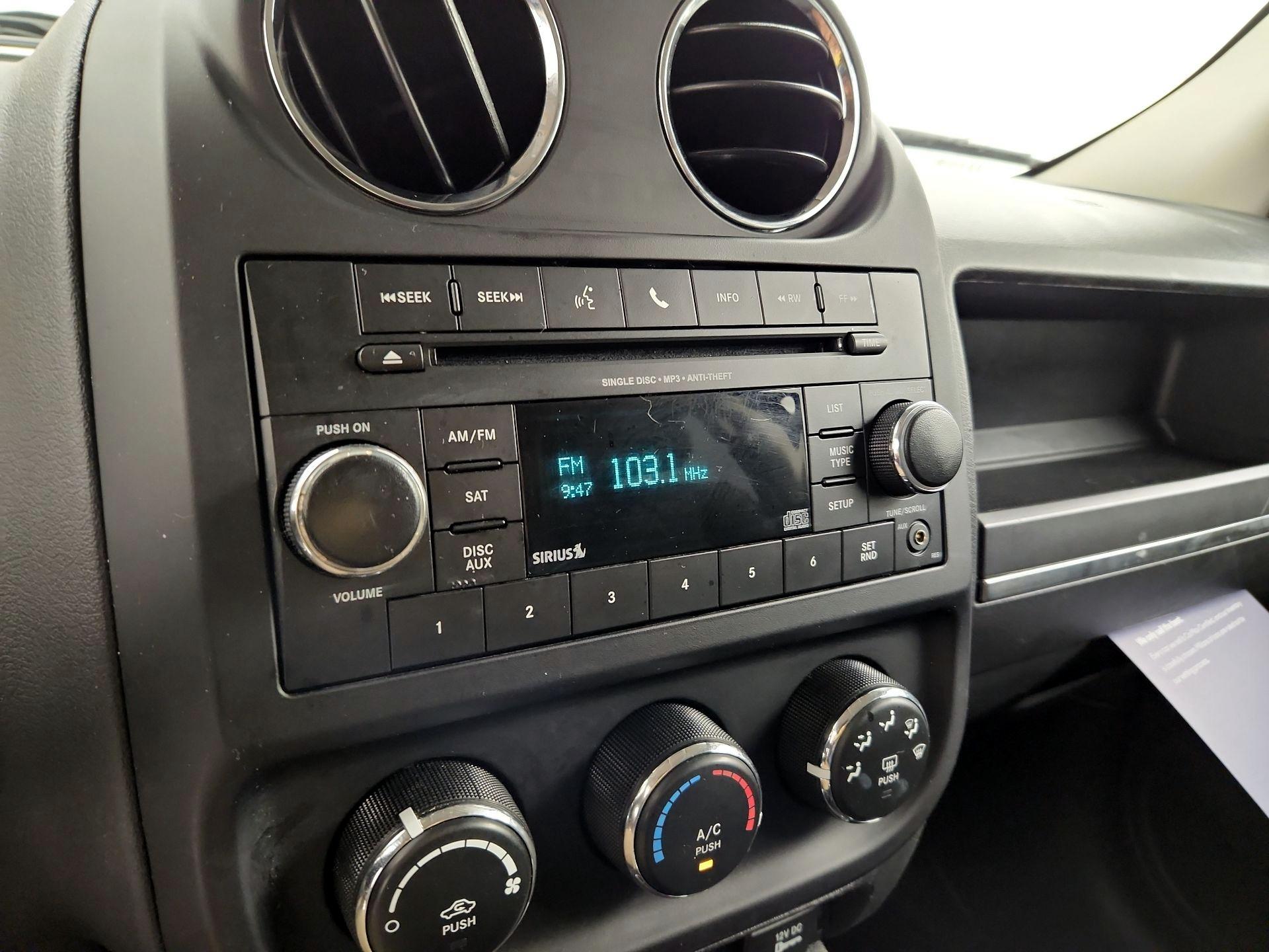 Thumbnail: 2017 Jeep Patriot - 13