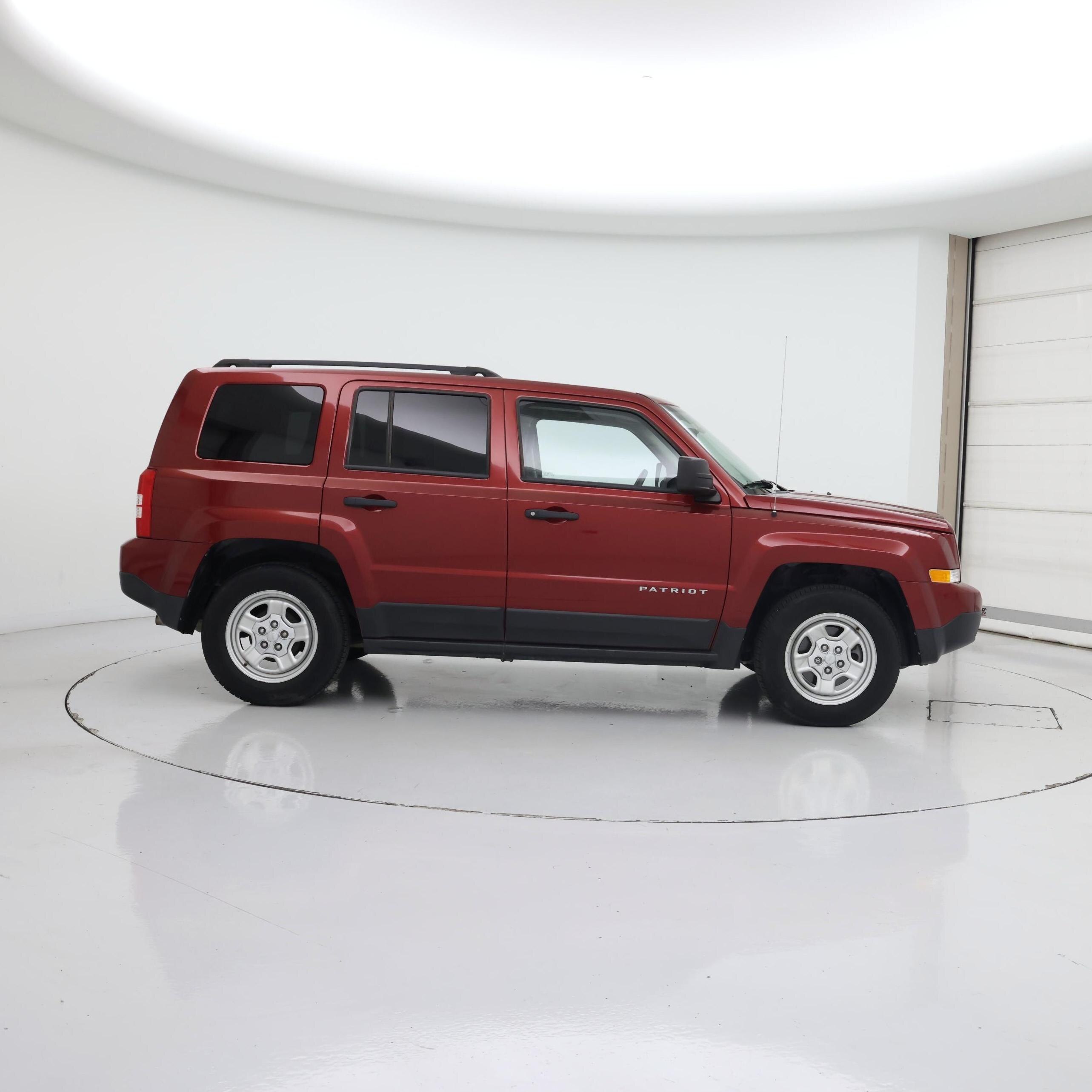 Thumbnail: 2017 Jeep Patriot - 7