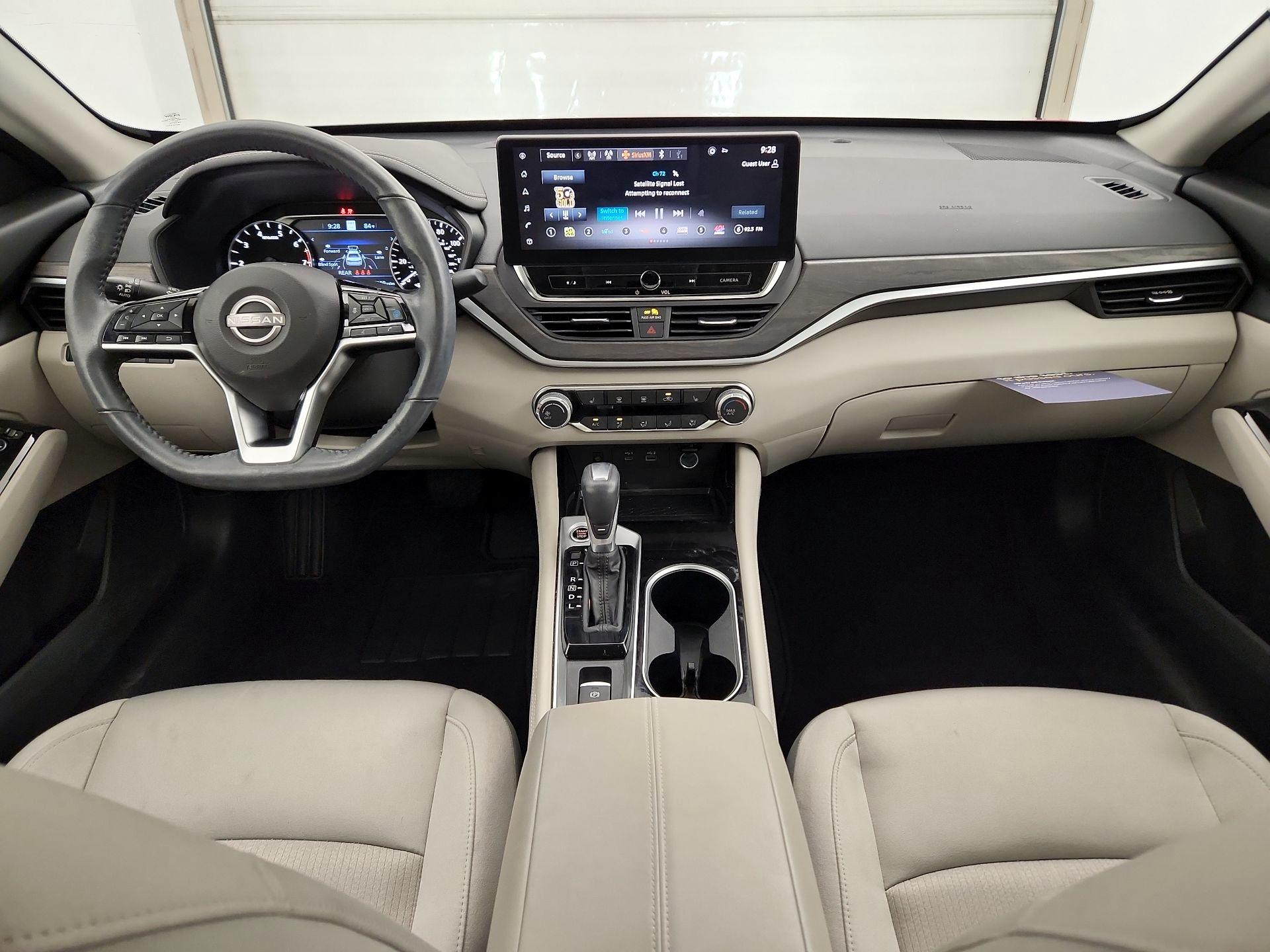 Thumbnail: 2023 Nissan Altima - 9