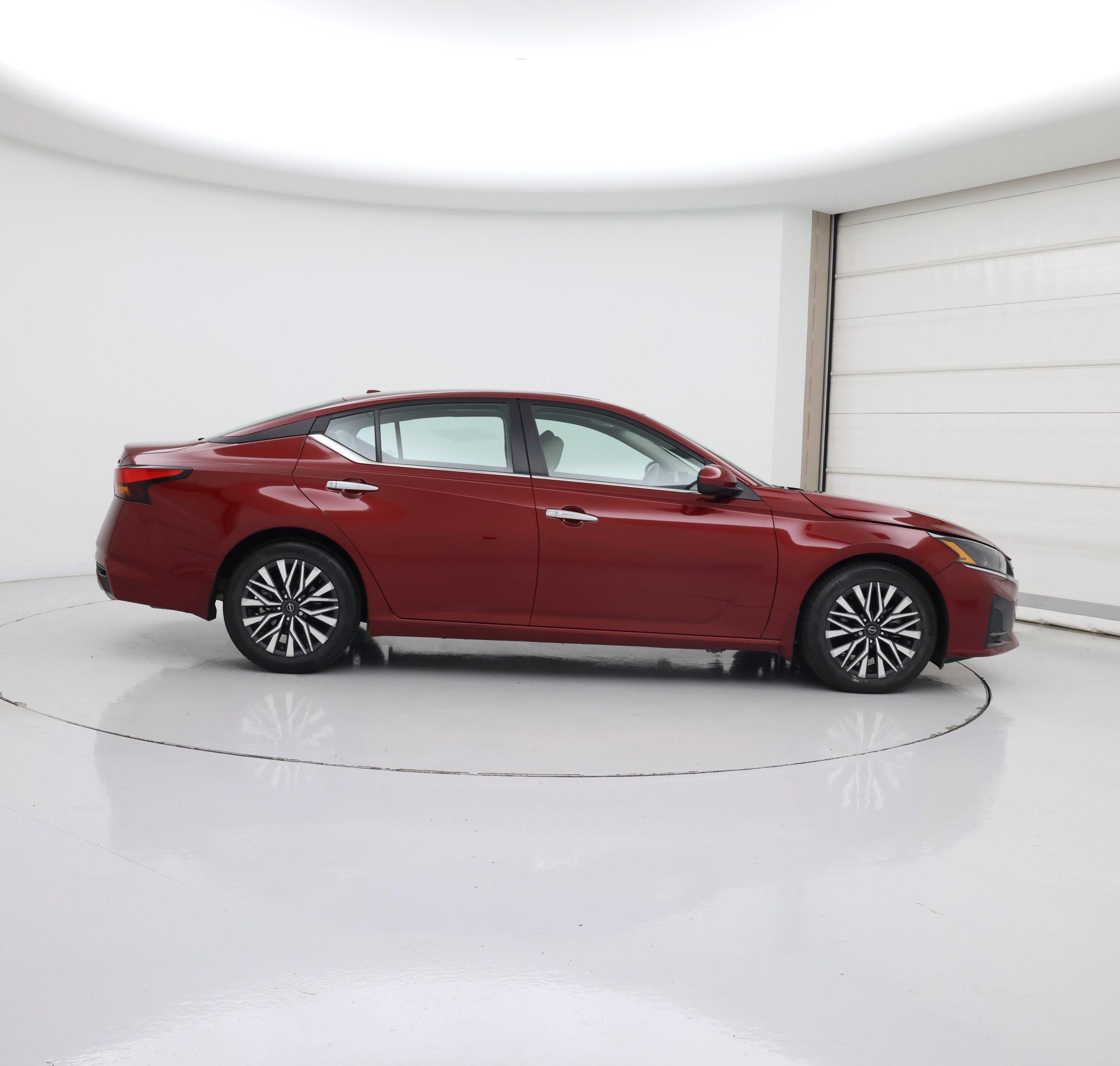 Thumbnail: 2023 Nissan Altima - 7