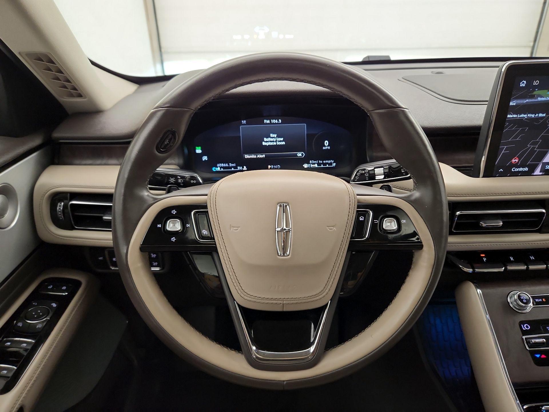 Thumbnail: 2020 Lincoln Aviator - 10