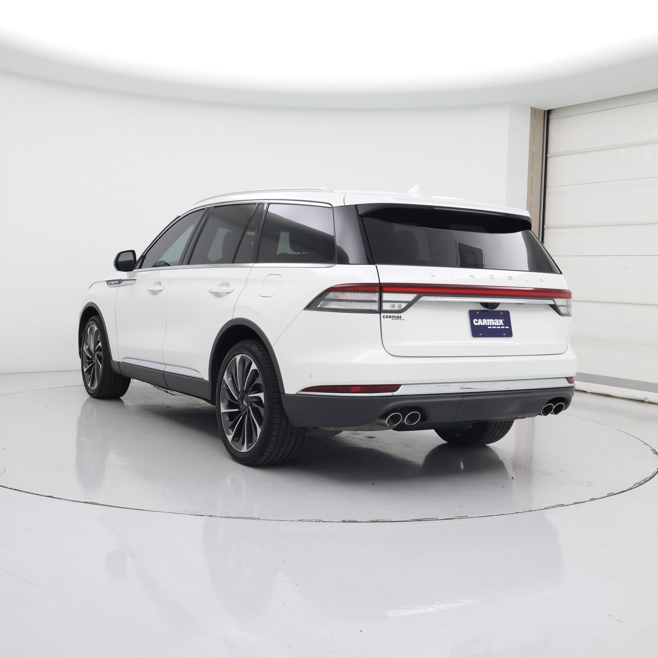 Thumbnail: 2020 Lincoln Aviator - 2