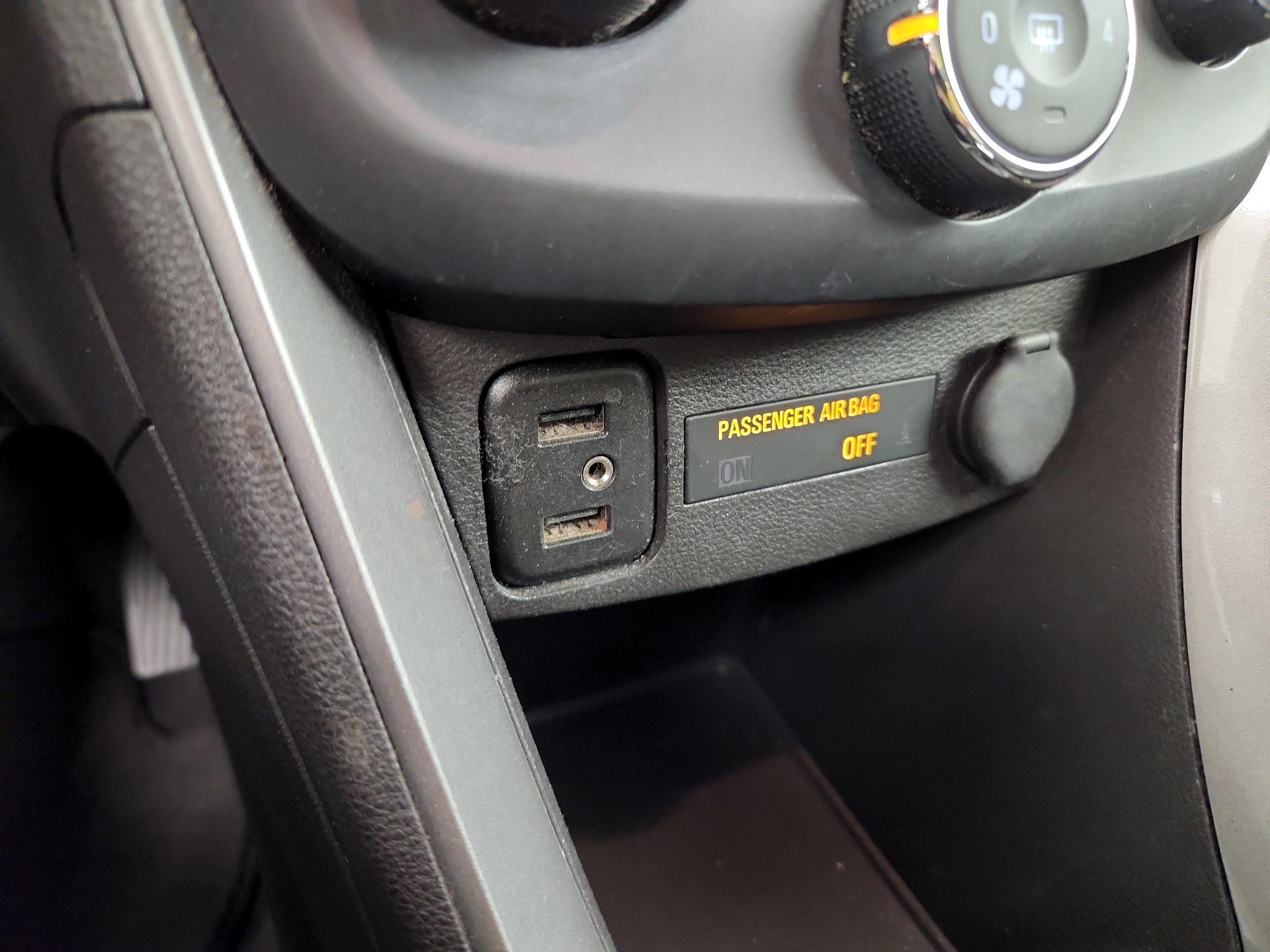 Thumbnail: 2017 Chevrolet Trax - 18