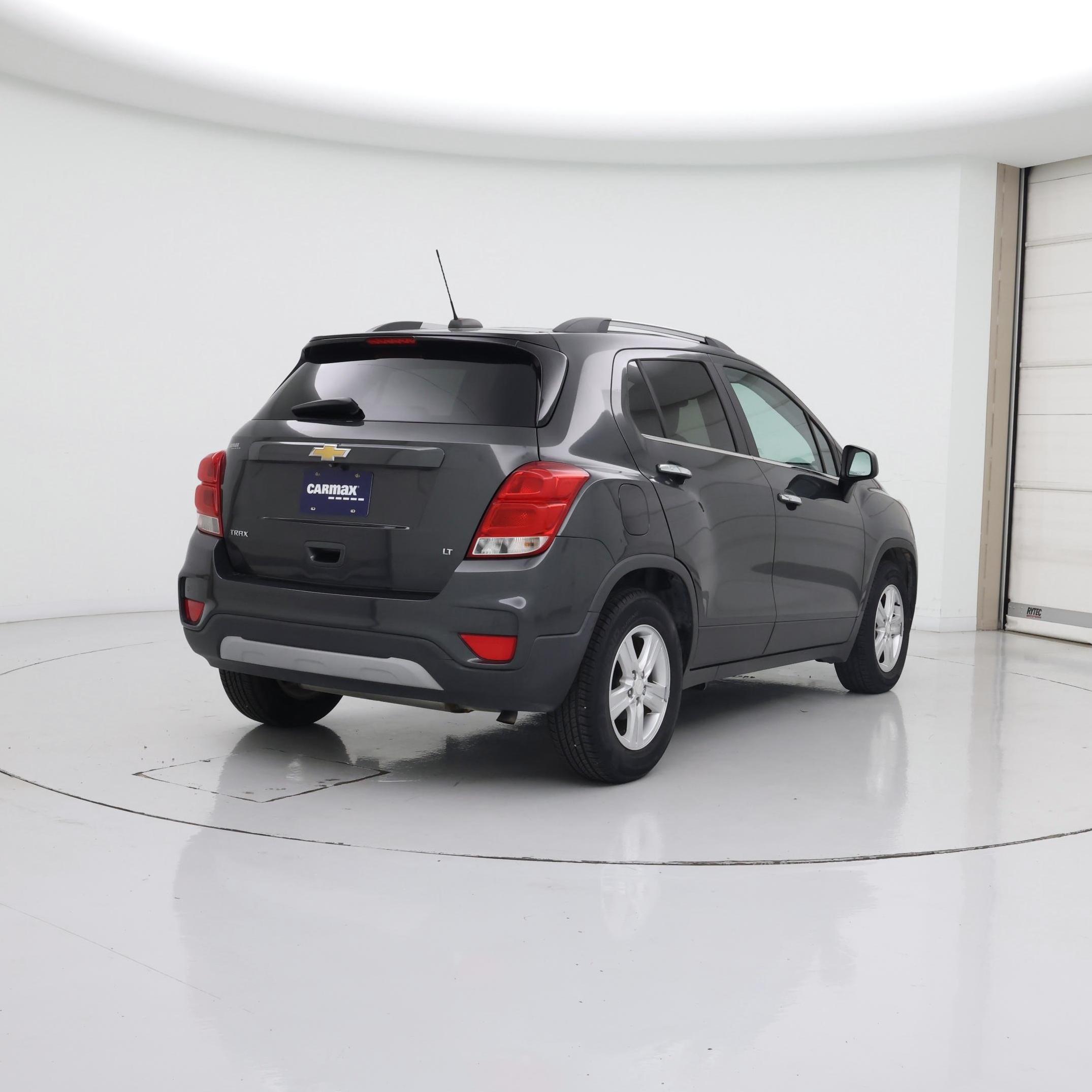 Thumbnail: 2017 Chevrolet Trax - 8