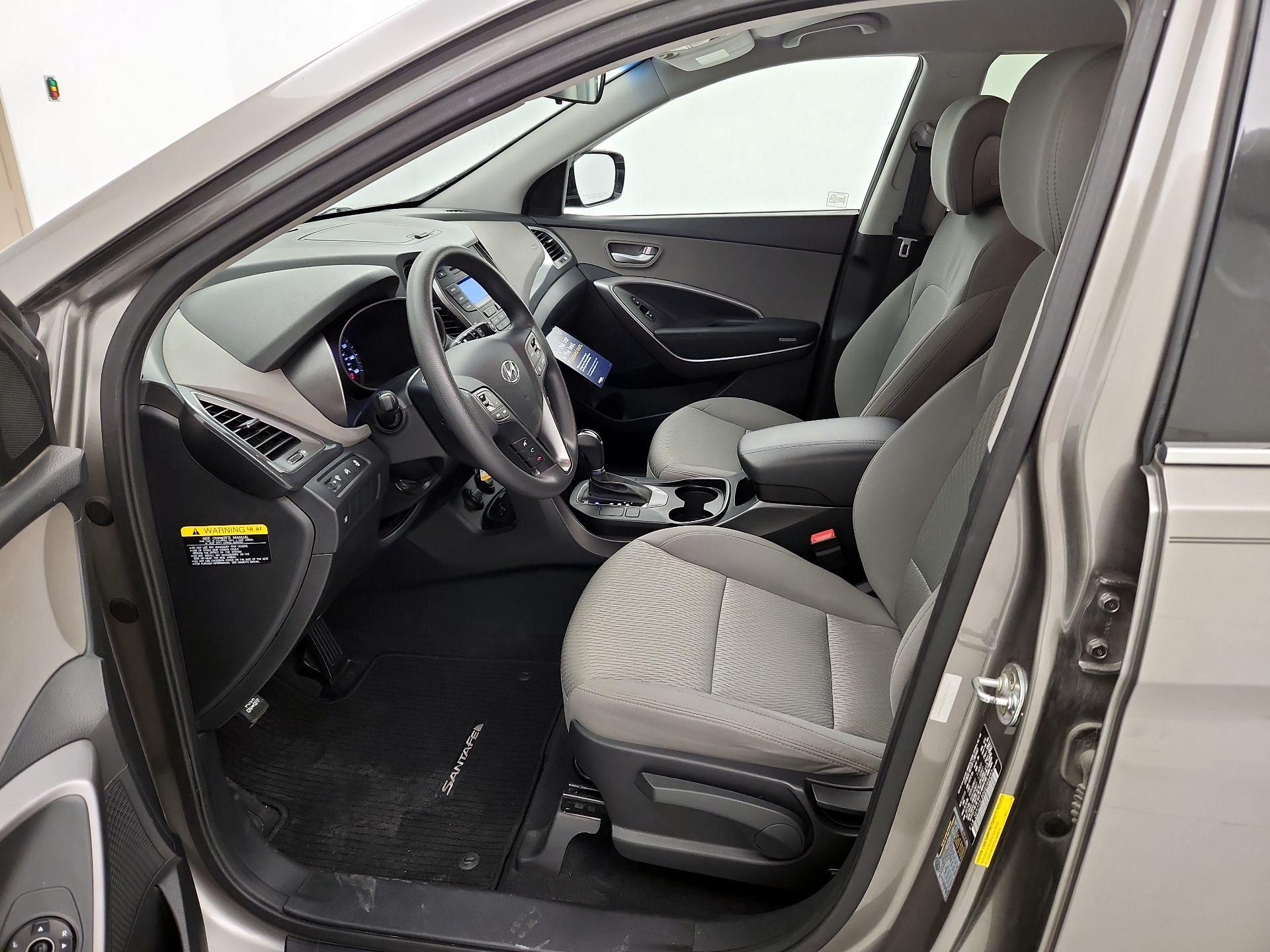 Thumbnail: 2016 Hyundai Santa Fe - 11