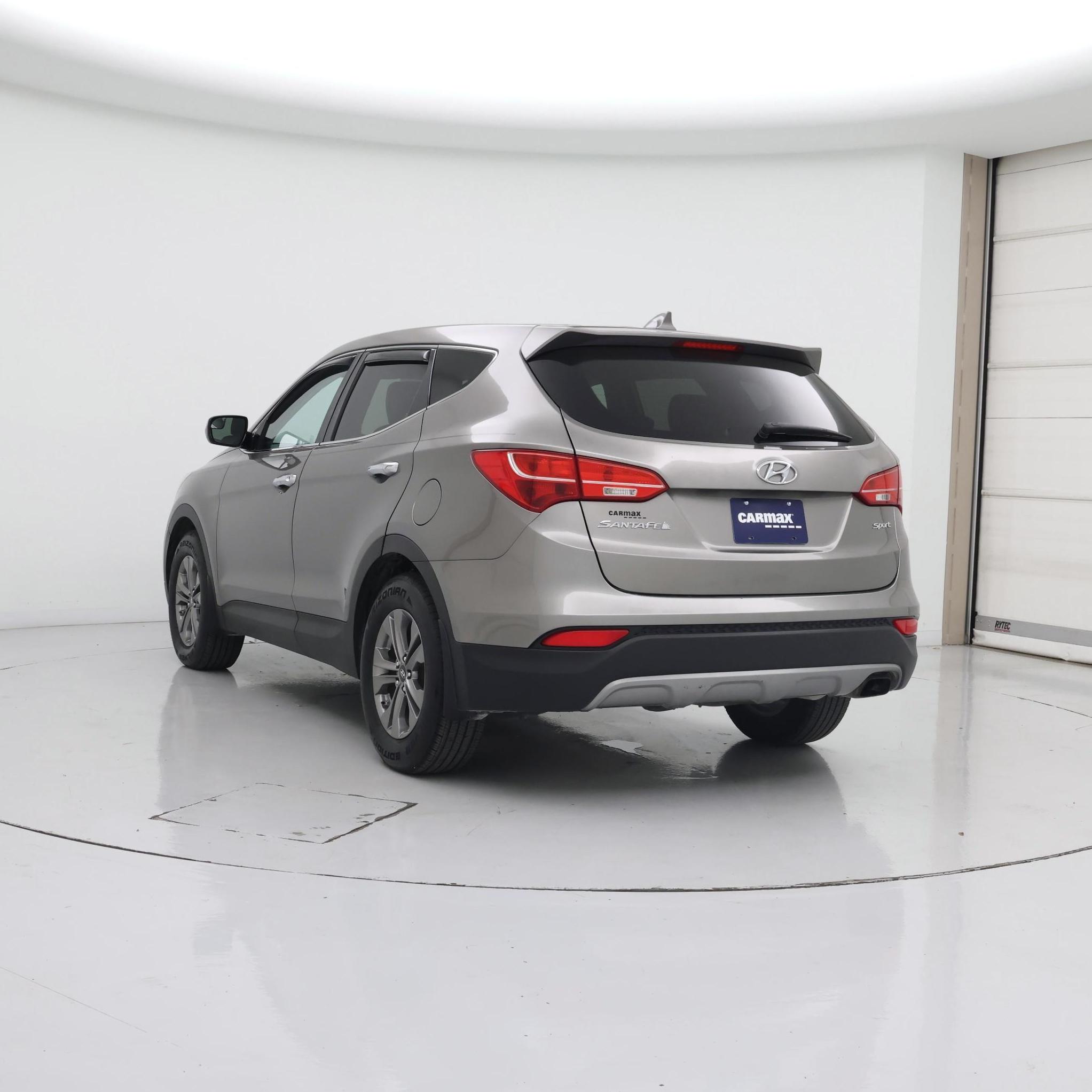Thumbnail: 2016 Hyundai Santa Fe - 2