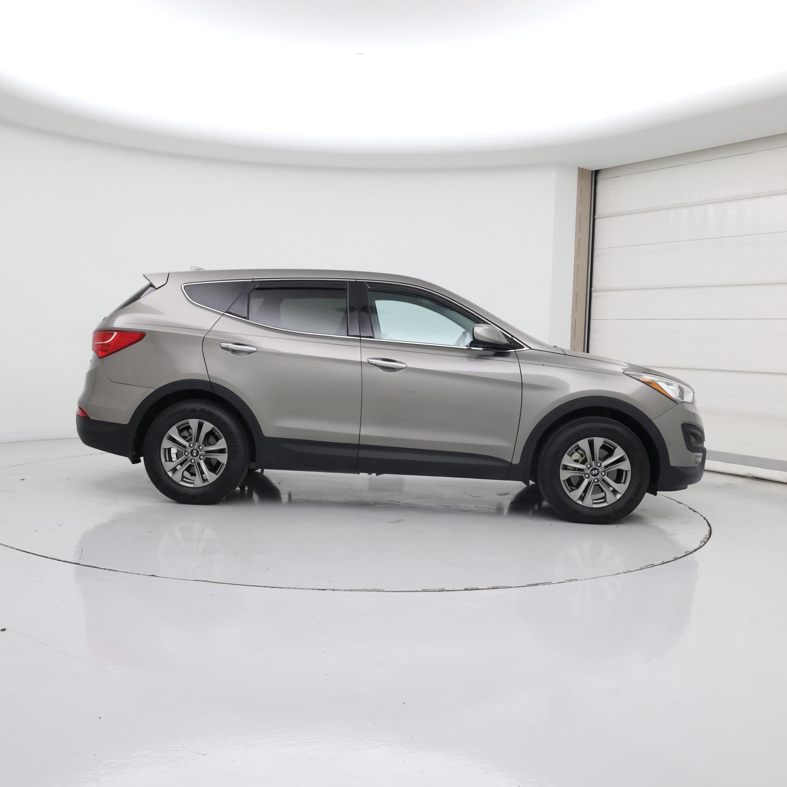 Thumbnail: 2016 Hyundai Santa Fe - 7