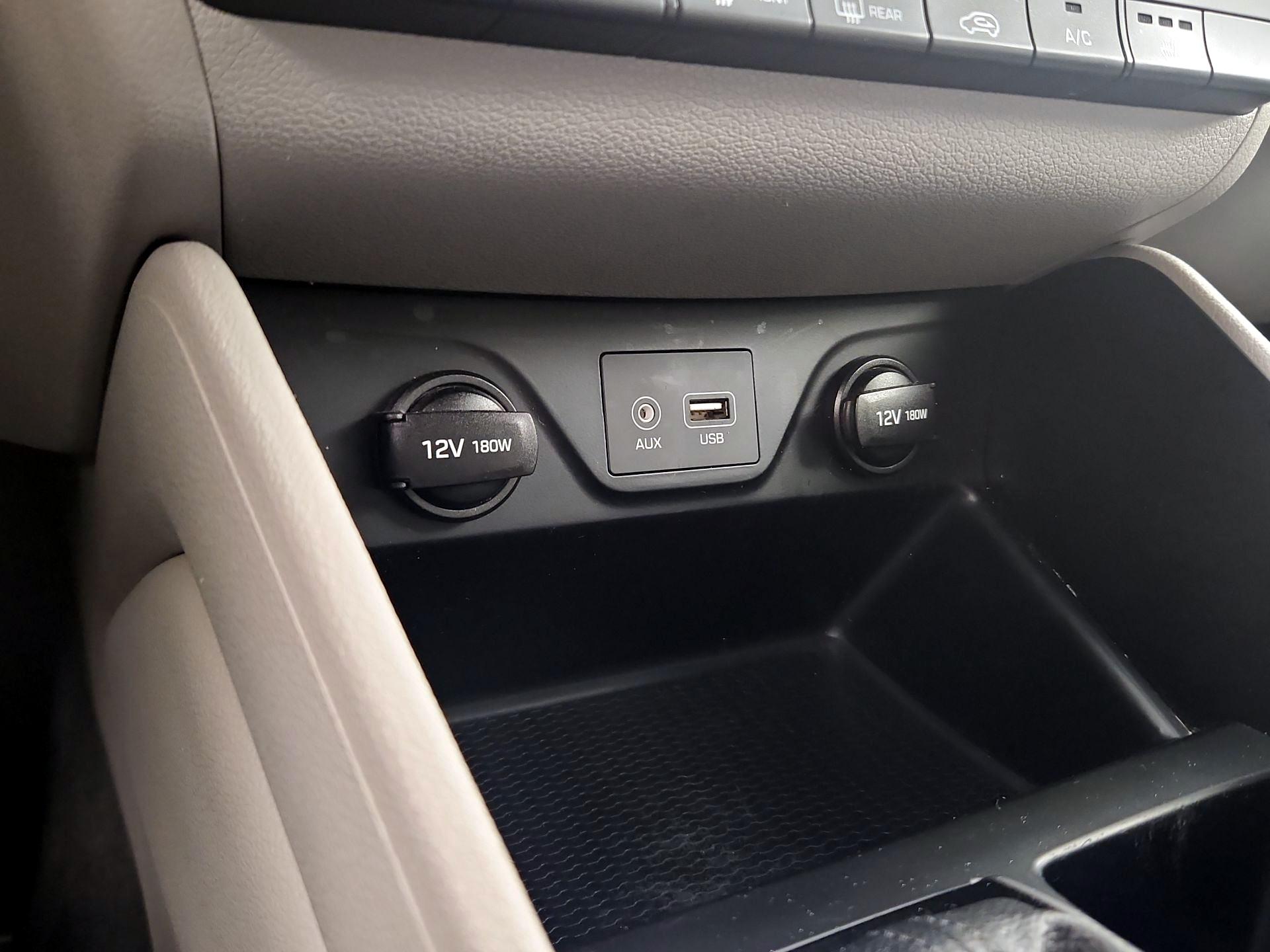Thumbnail: 2018 Hyundai Tucson - 18
