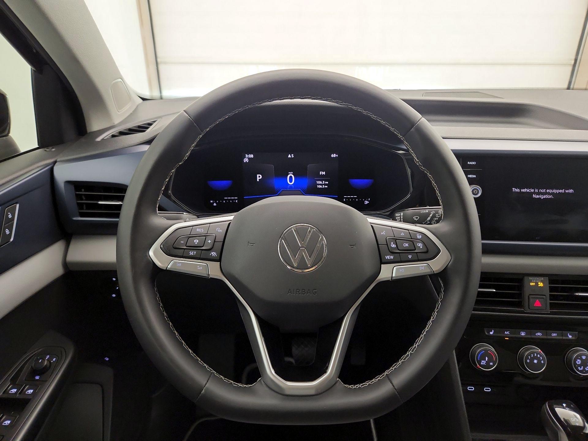 Thumbnail: 2023 Volkswagen Taos - 10