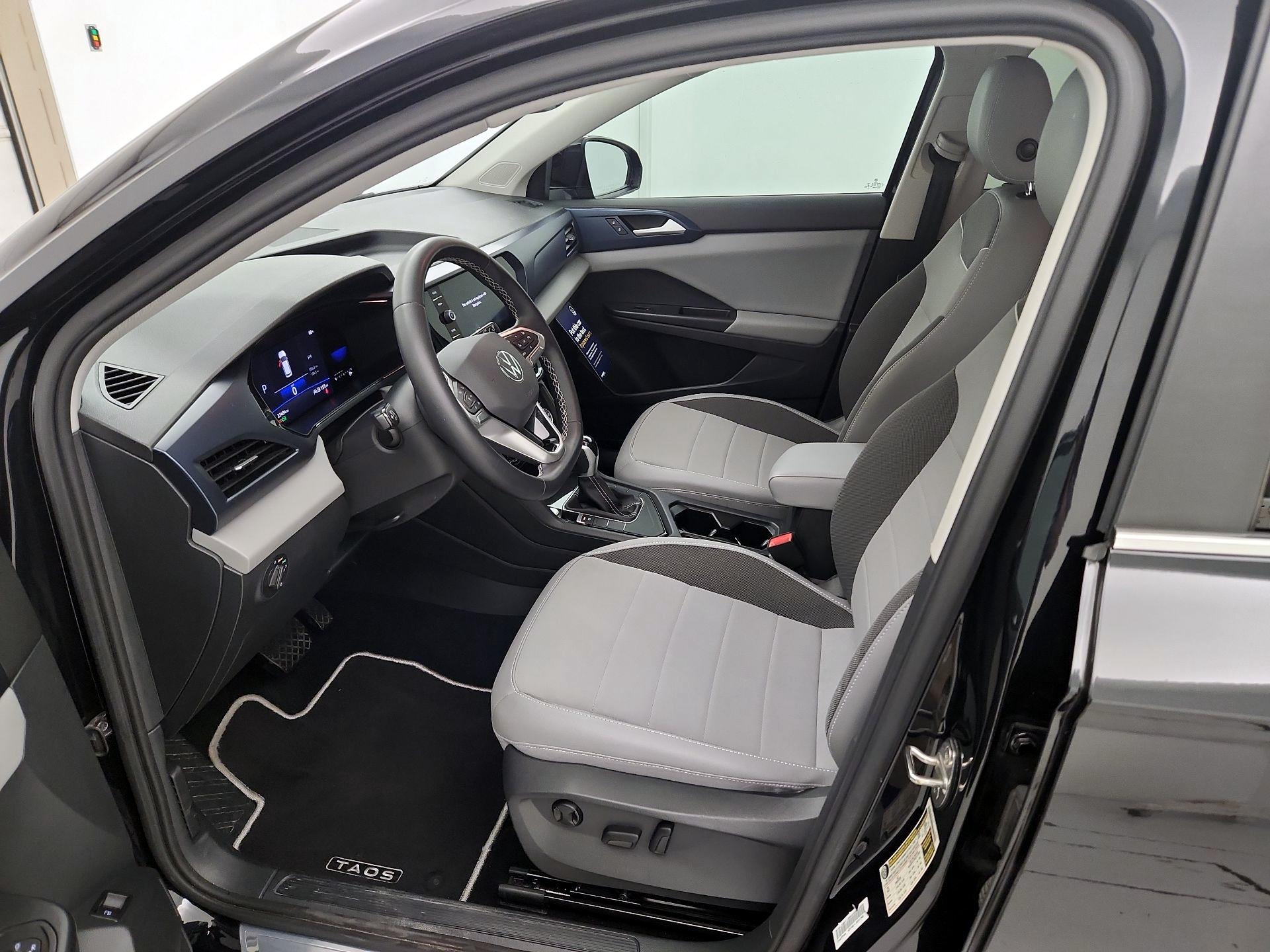 Thumbnail: 2023 Volkswagen Taos - 11