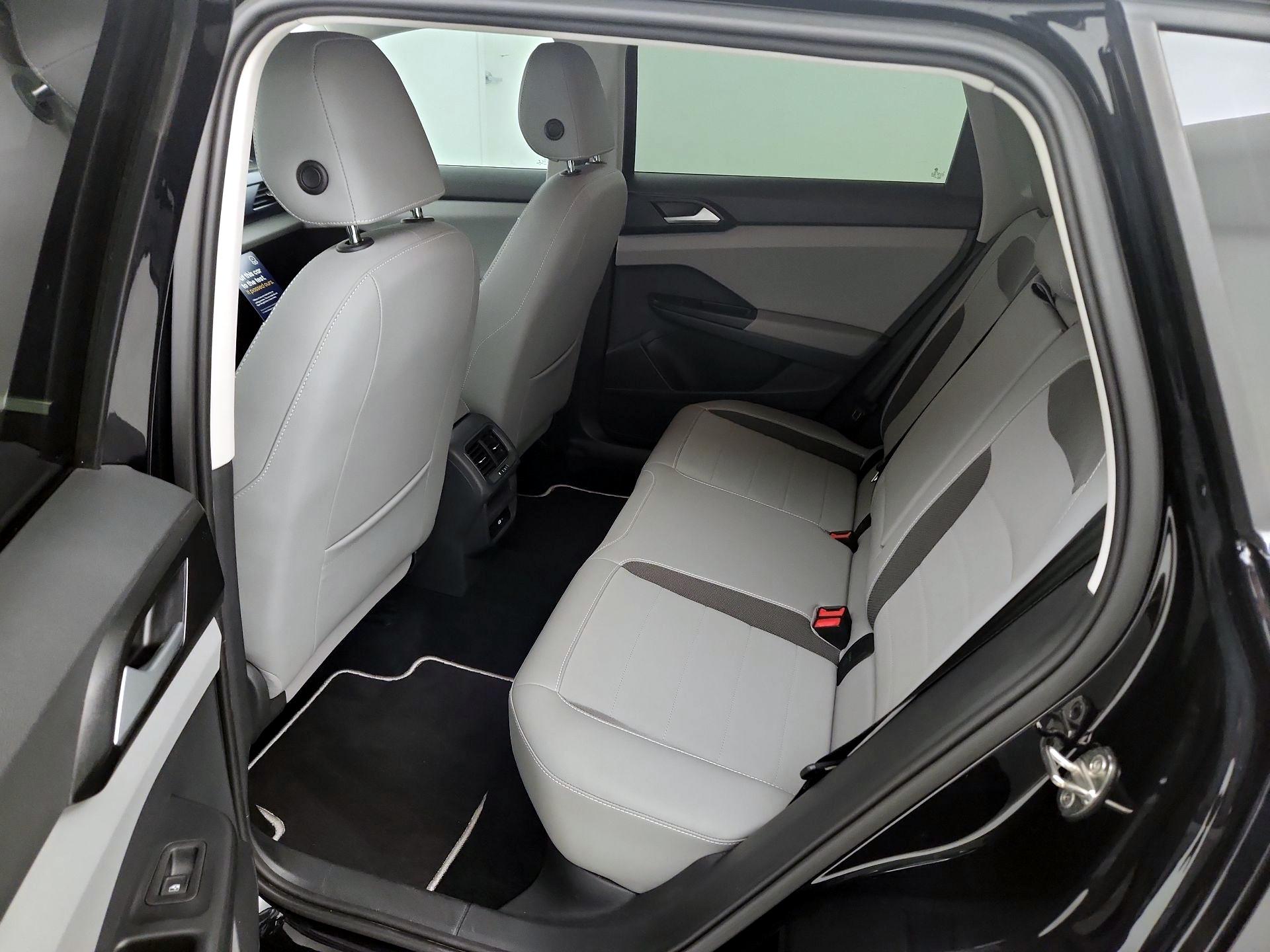 Thumbnail: 2023 Volkswagen Taos - 19