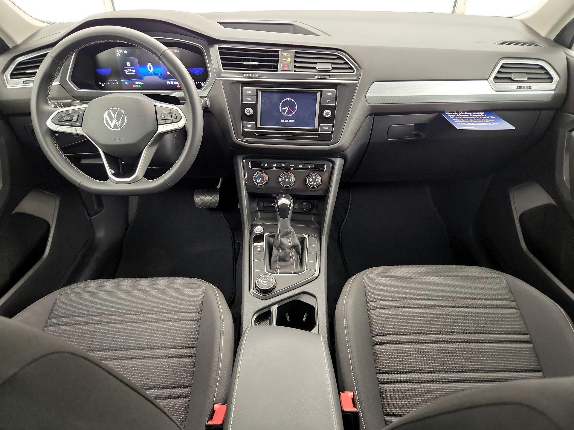 Thumbnail: 2024 Volkswagen Tiguan - 9