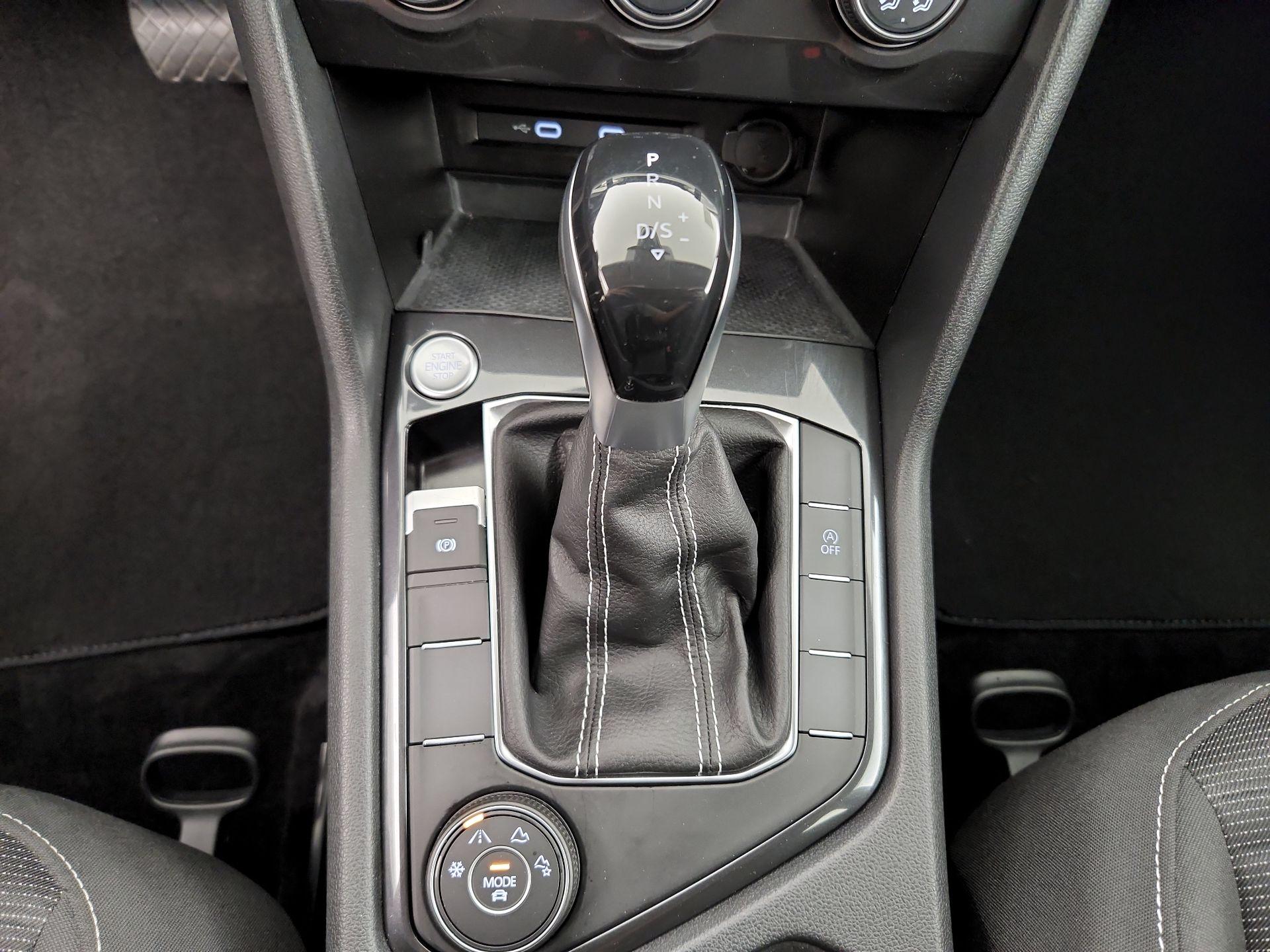 Thumbnail: 2024 Volkswagen Tiguan - 17