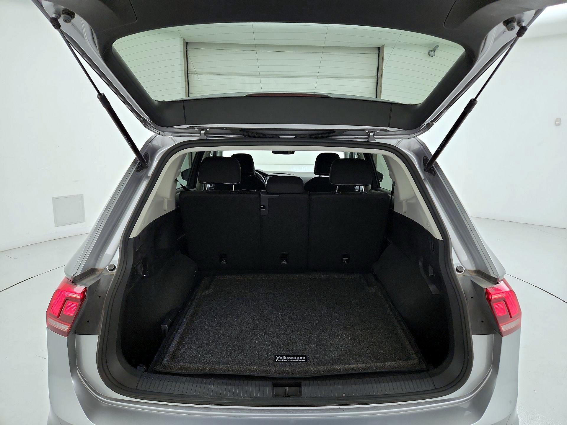 Thumbnail: 2024 Volkswagen Tiguan - 20