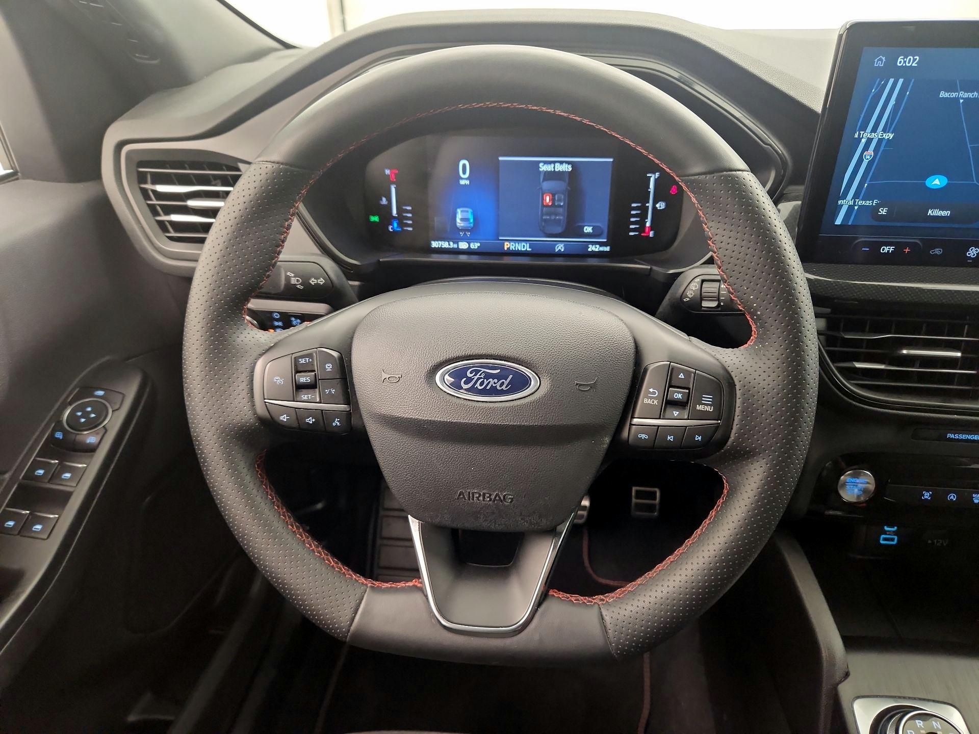 Thumbnail: 2023 Ford Escape - 10