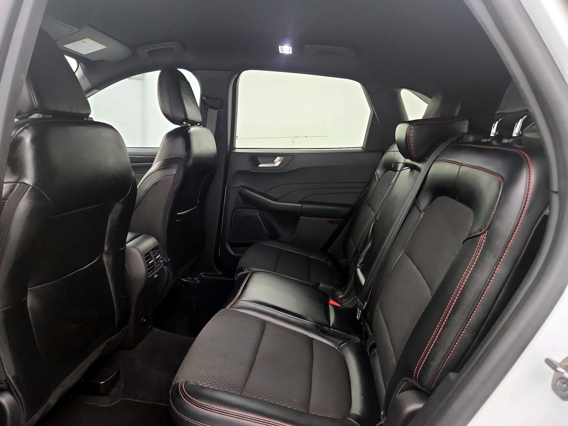 Thumbnail: 2023 Ford Escape - 20