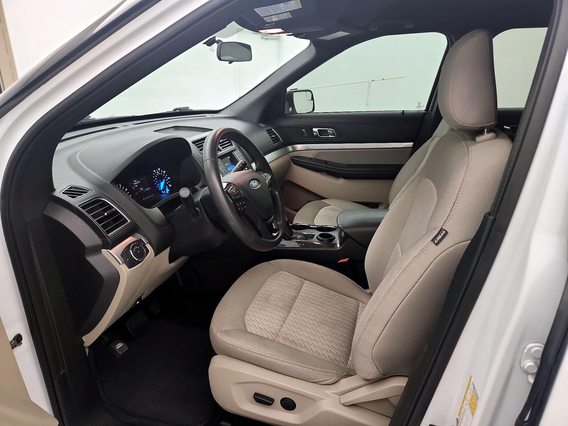 Thumbnail: 2019 Ford Explorer - 11