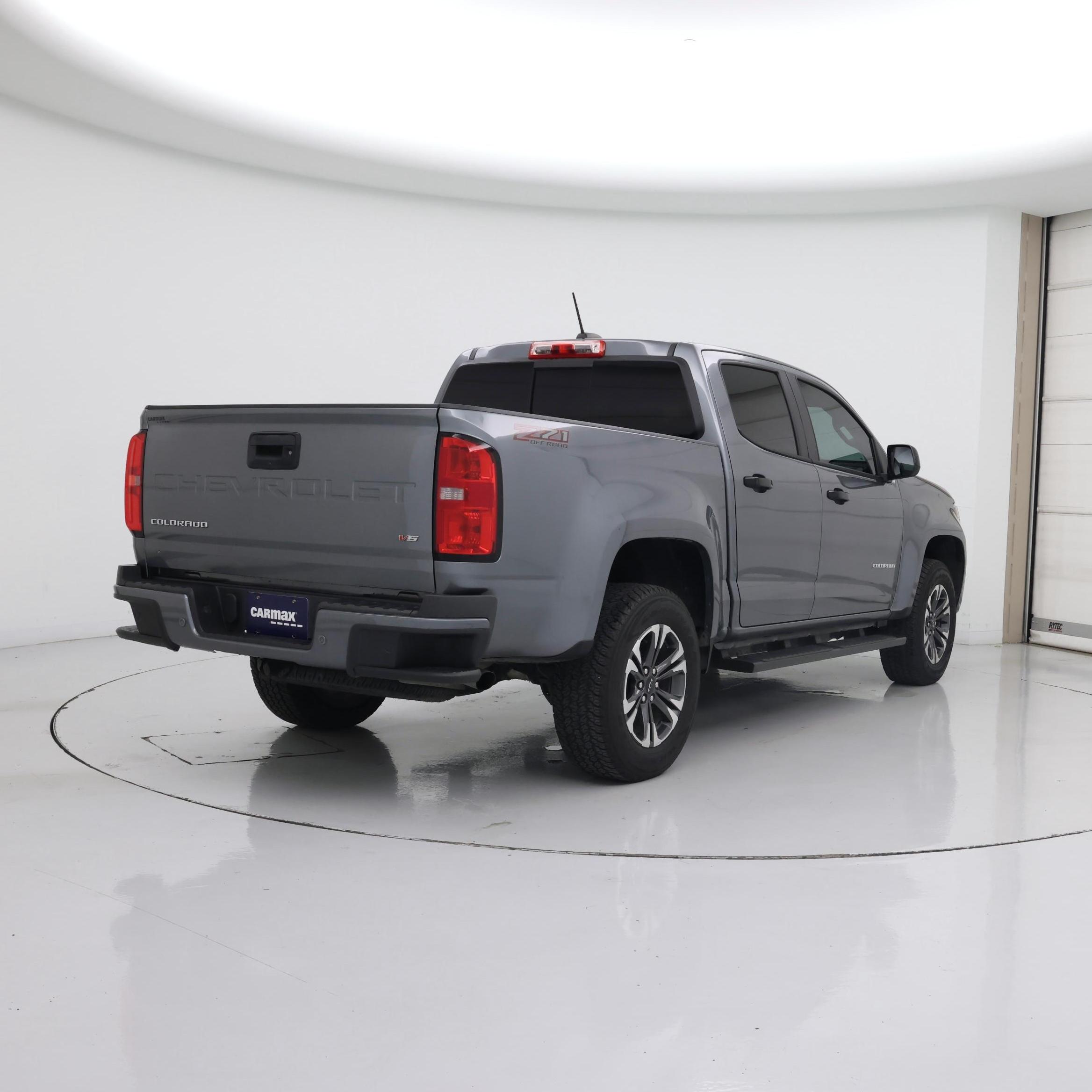 Thumbnail: 2022 Chevrolet Colorado - 8