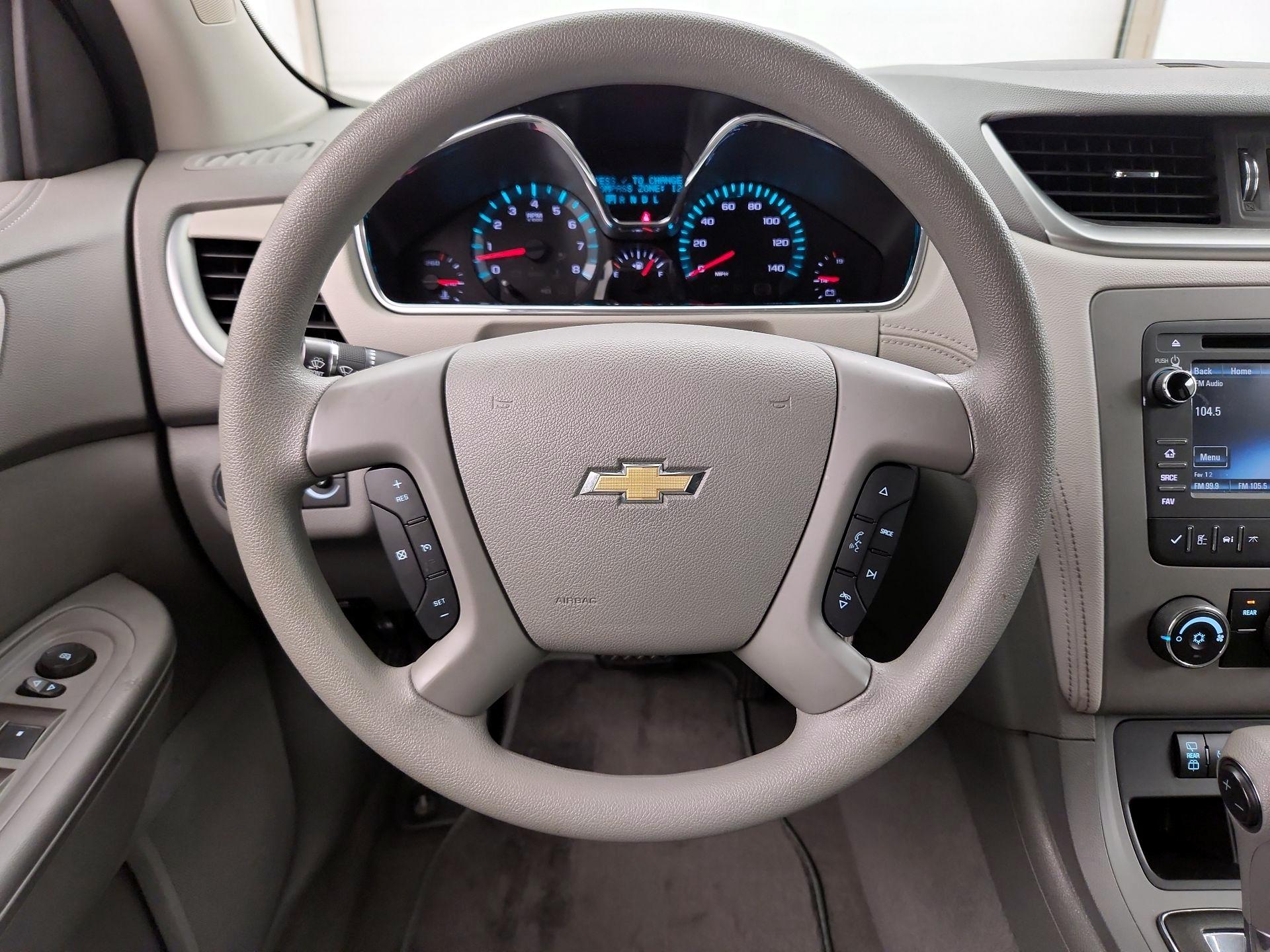 Thumbnail: 2017 Chevrolet Traverse - 10