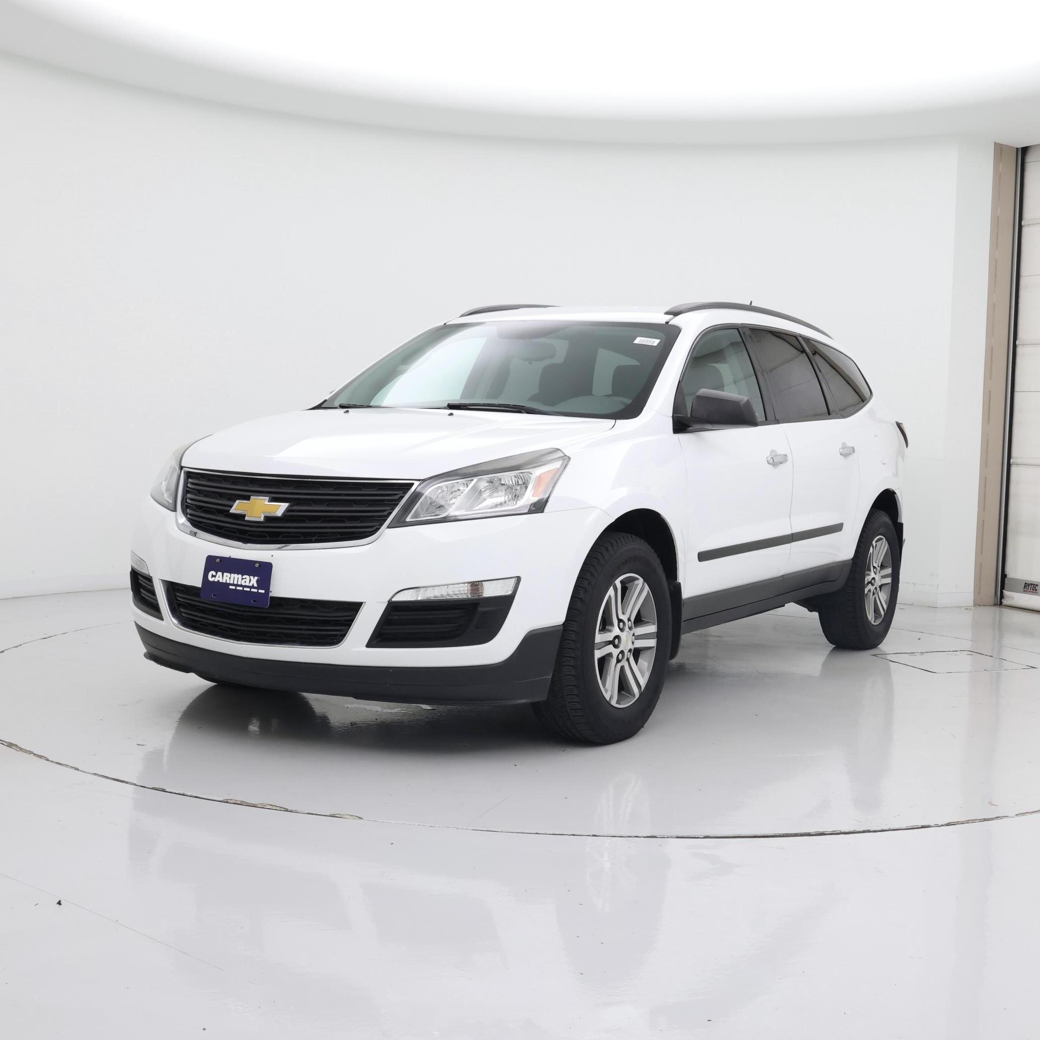 Thumbnail: 2017 Chevrolet Traverse - 4