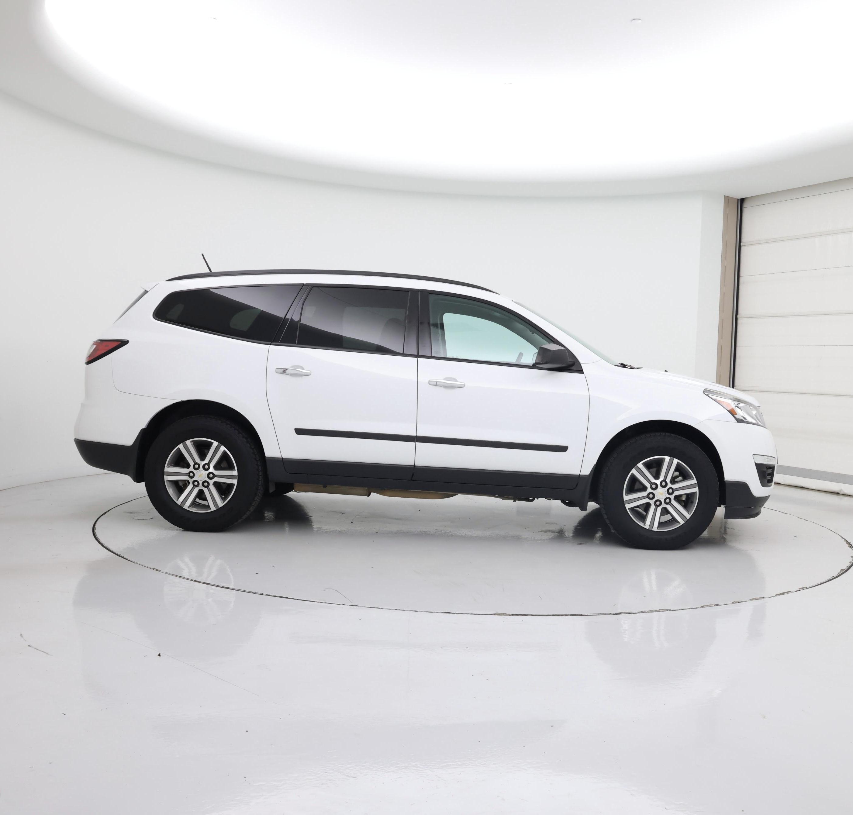 Thumbnail: 2017 Chevrolet Traverse - 7