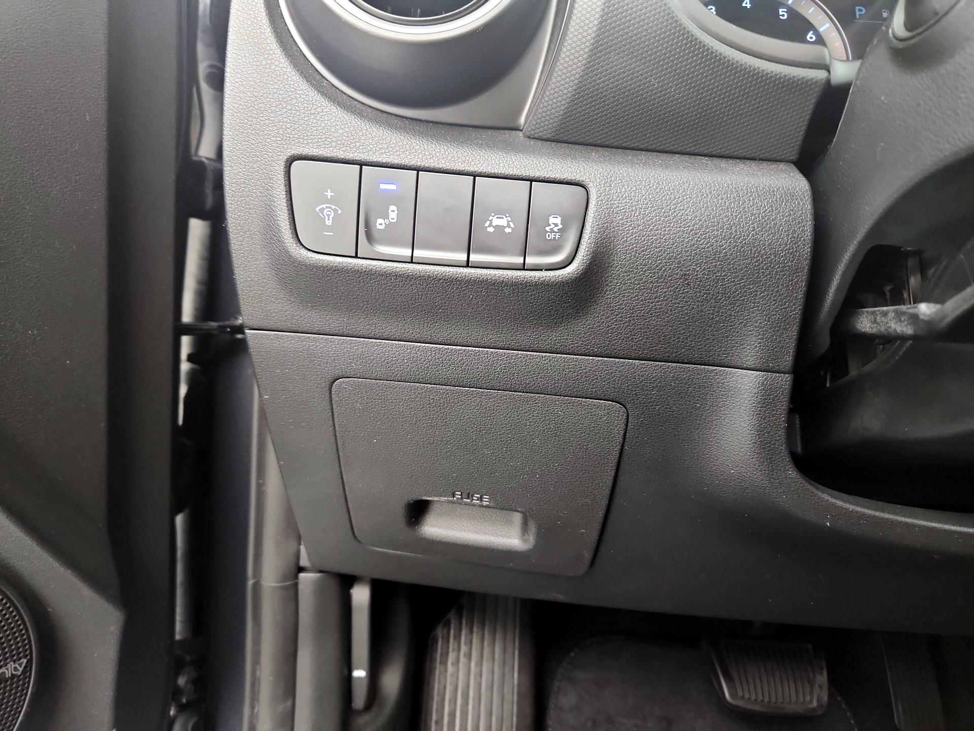 Thumbnail: 2021 Hyundai Kona - 13