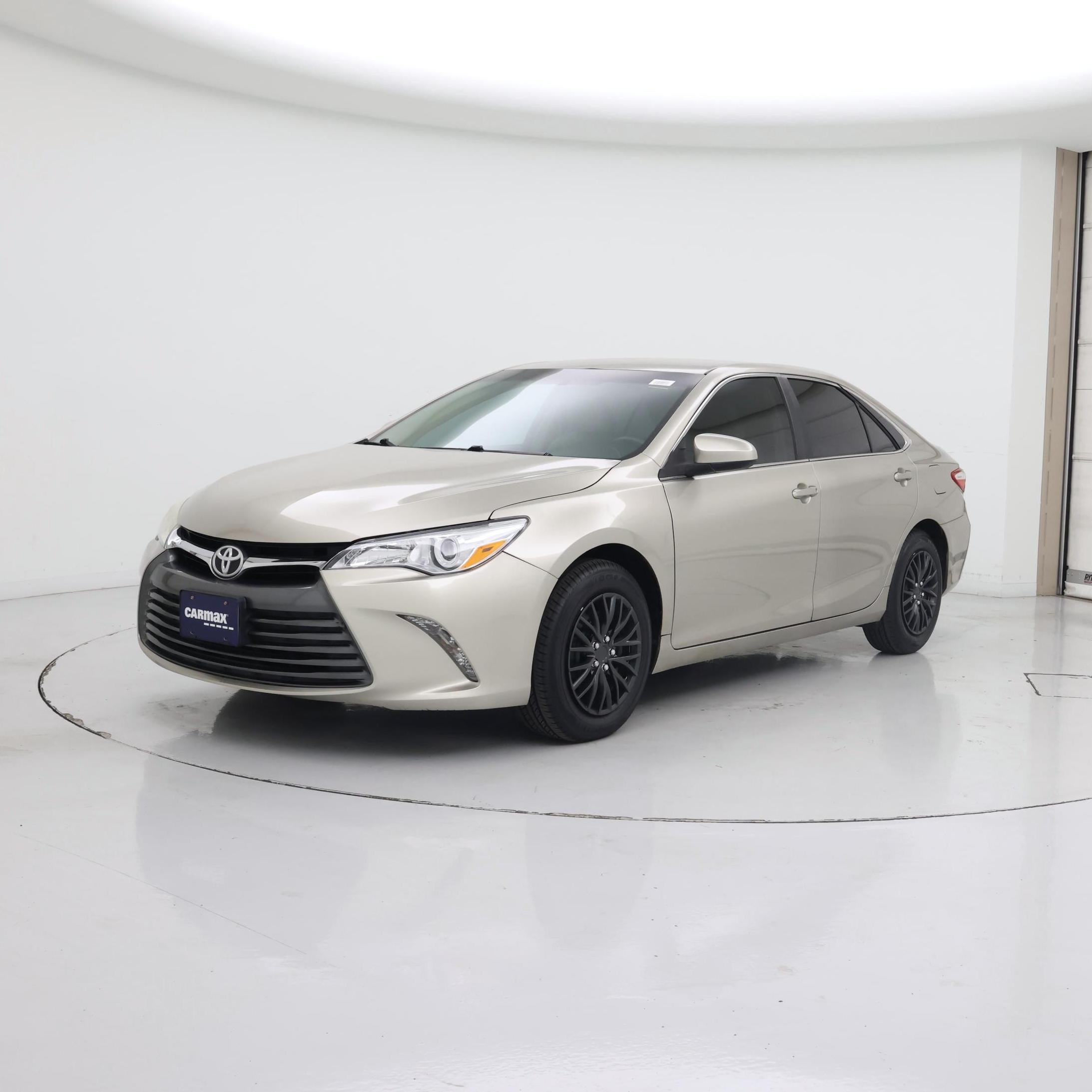 Thumbnail: 2016 Toyota Camry - 4