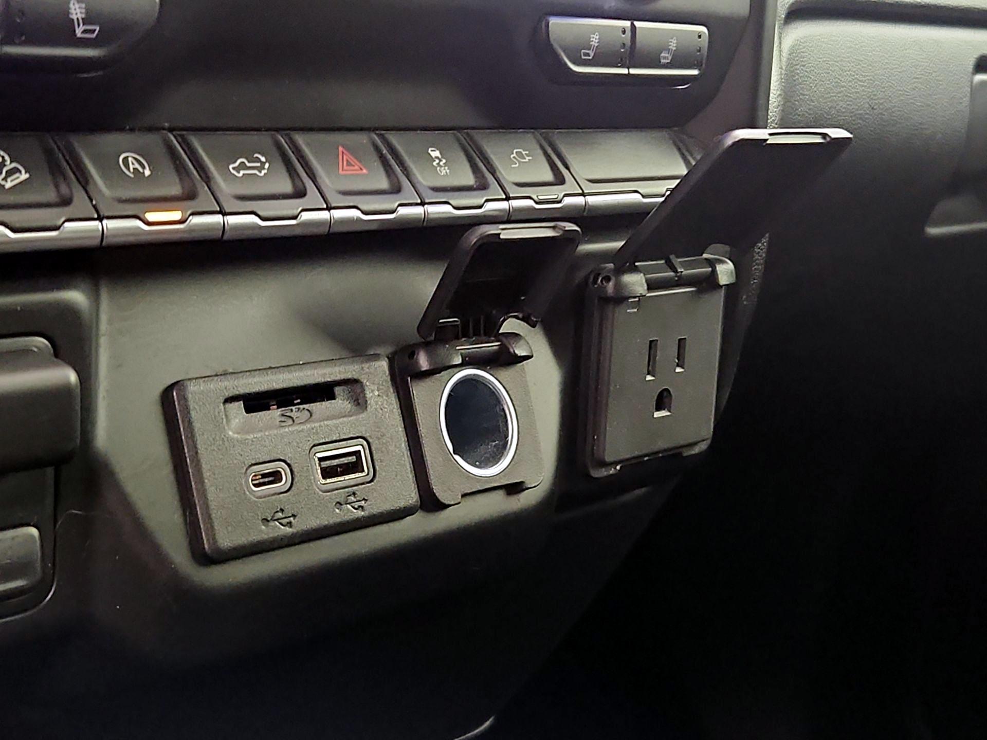 Thumbnail: 2020 Chevrolet Silverado 1500 - 18