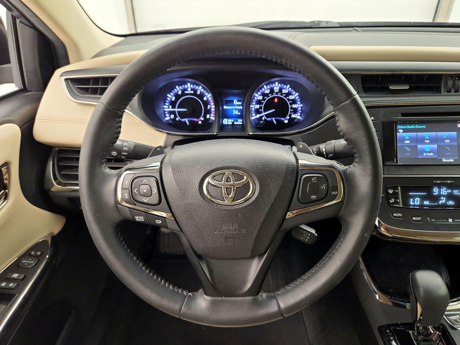 Thumbnail: 2015 Toyota Avalon - 10