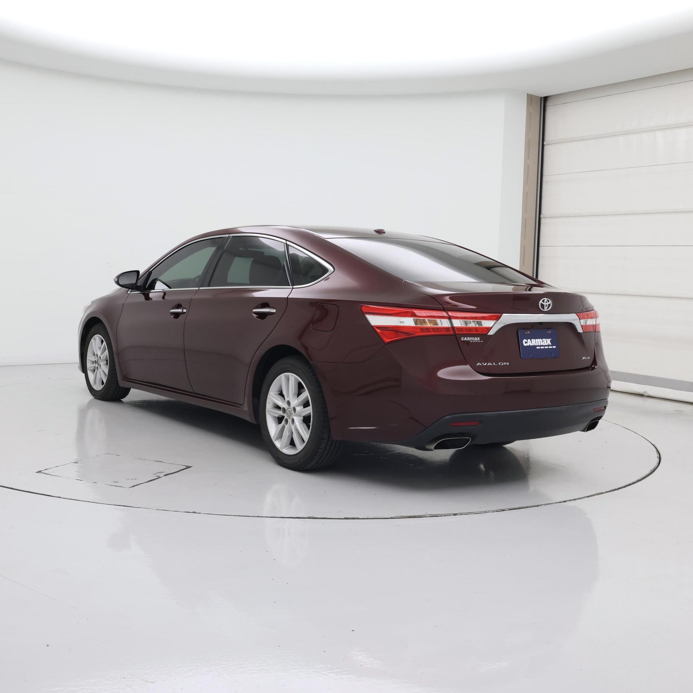 Thumbnail: 2015 Toyota Avalon - 2