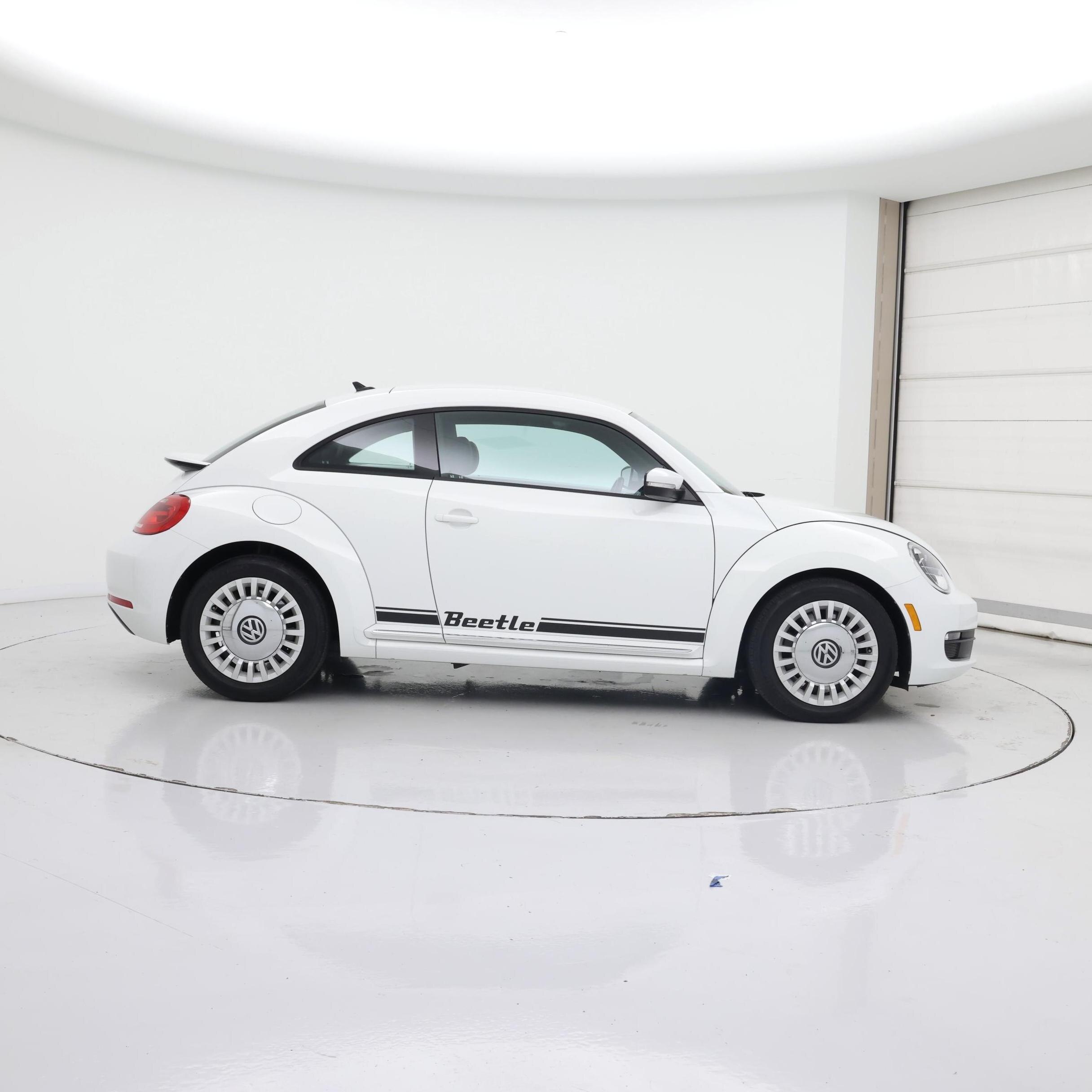 Thumbnail: 2014 Volkswagen Beetle - 7
