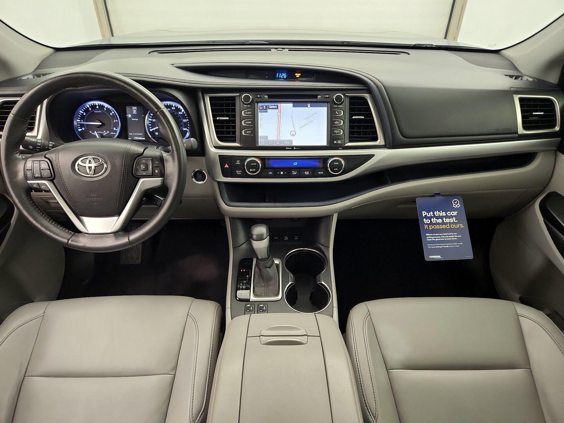 Thumbnail: 2015 Toyota Highlander - 9