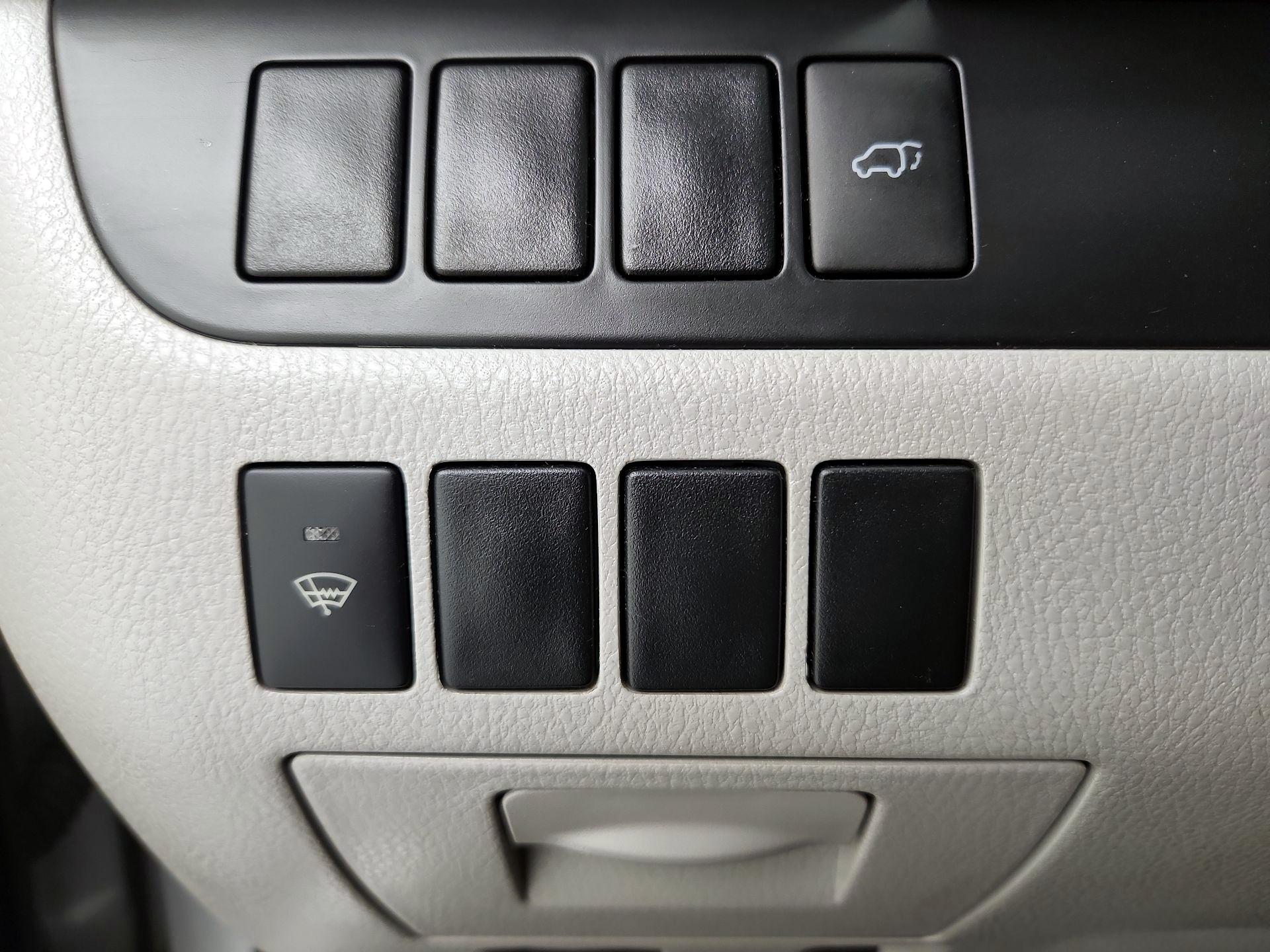 Thumbnail: 2015 Toyota Highlander - 13