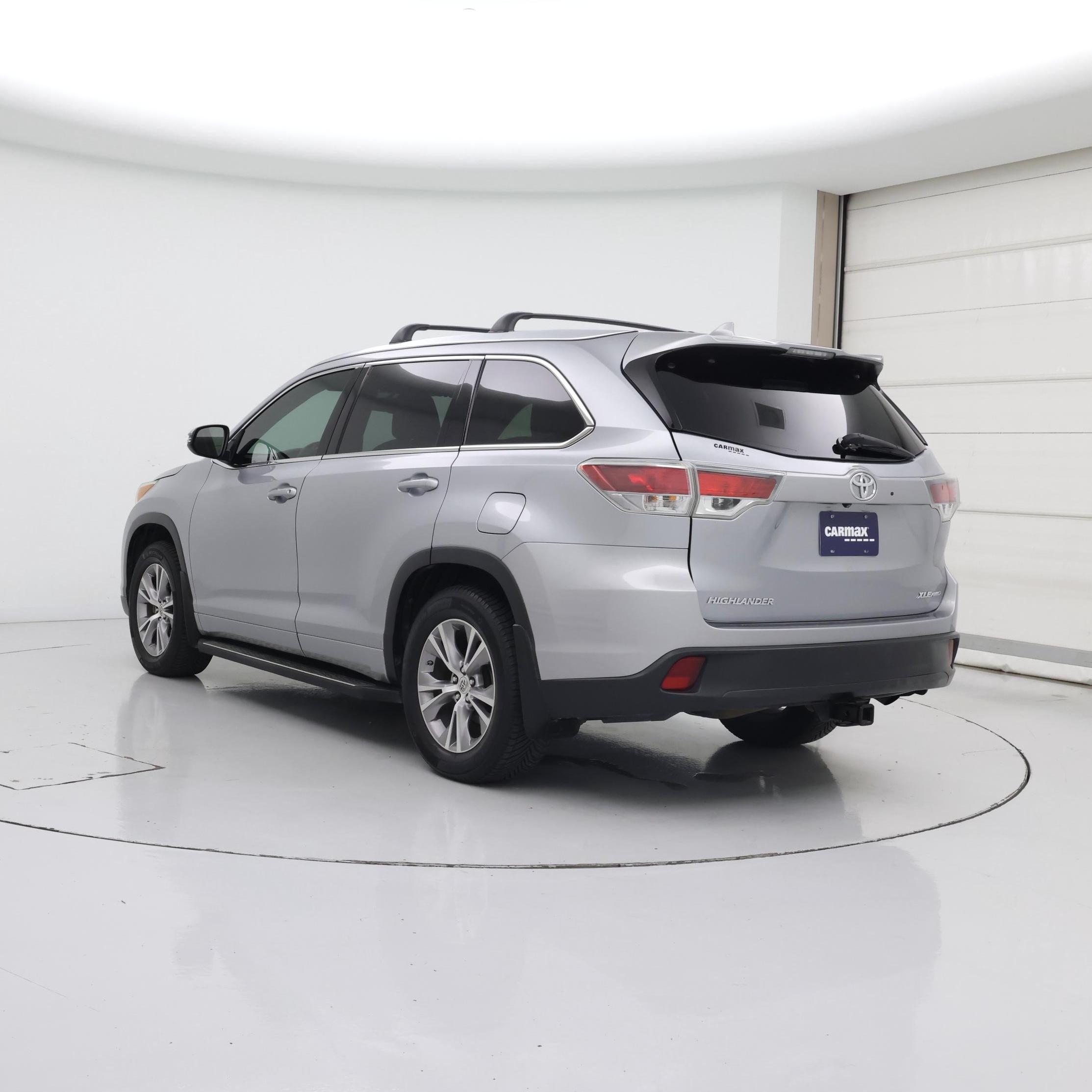 Thumbnail: 2015 Toyota Highlander - 2