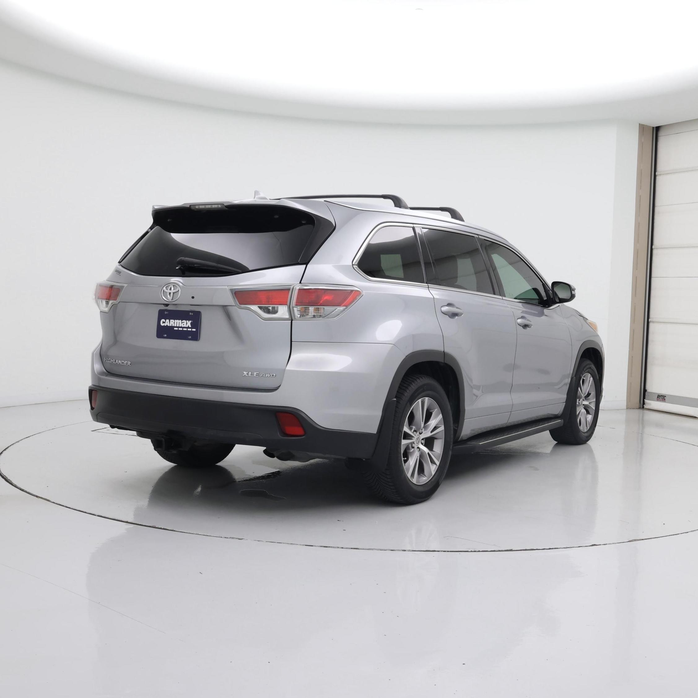 Thumbnail: 2015 Toyota Highlander - 8