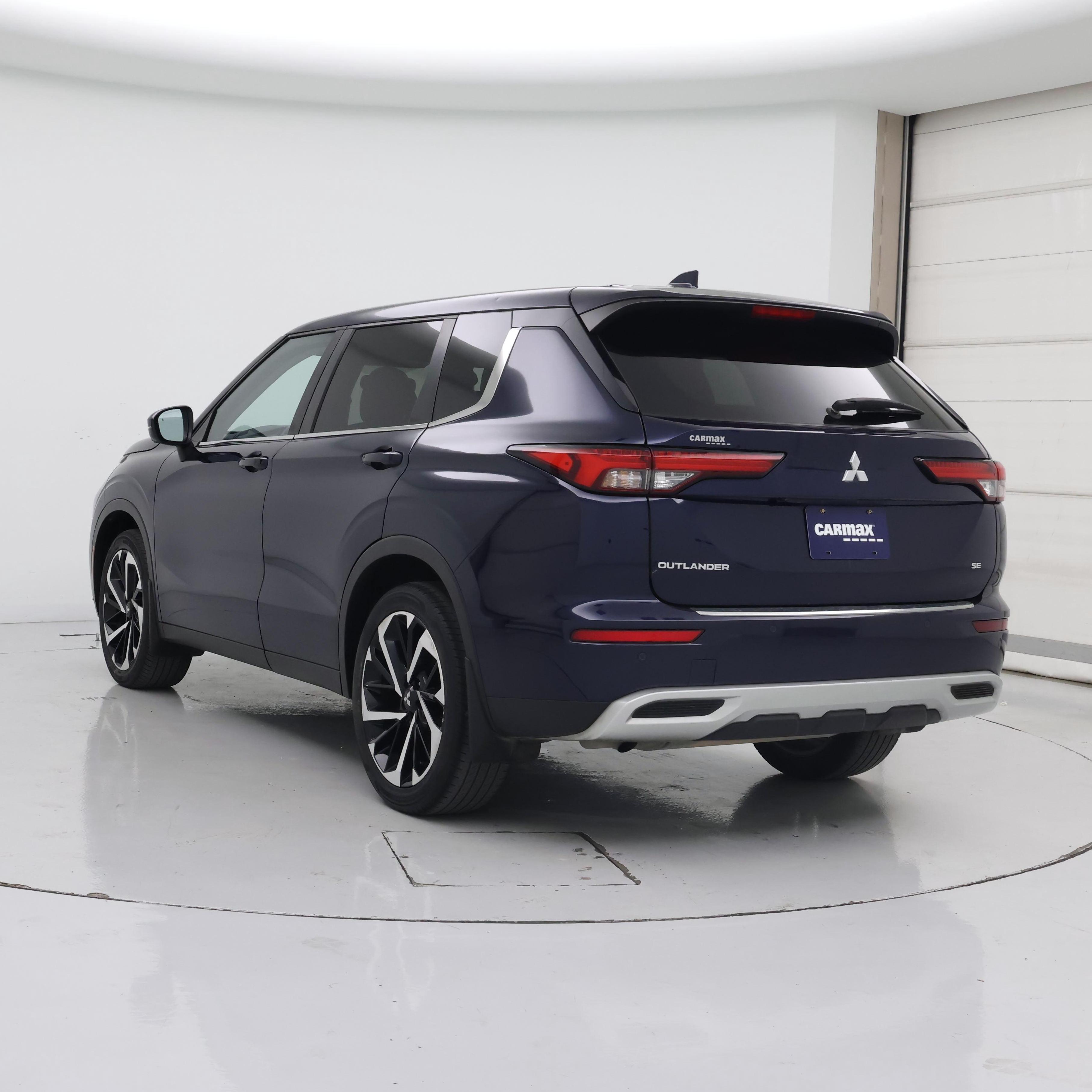 Thumbnail: 2024 Mitsubishi Outlander - 2