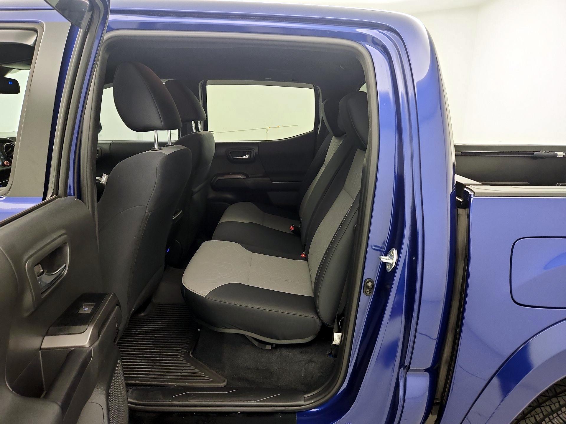 Thumbnail: 2023 Toyota Tacoma - 19