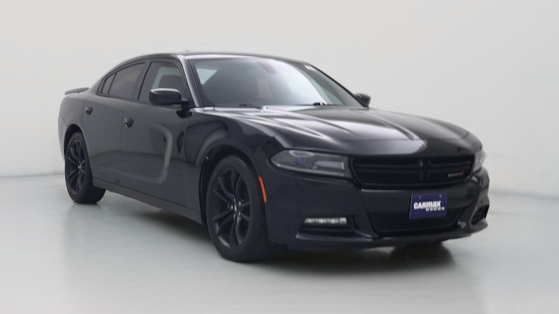 2017 Dodge Charger SXT Hero Image