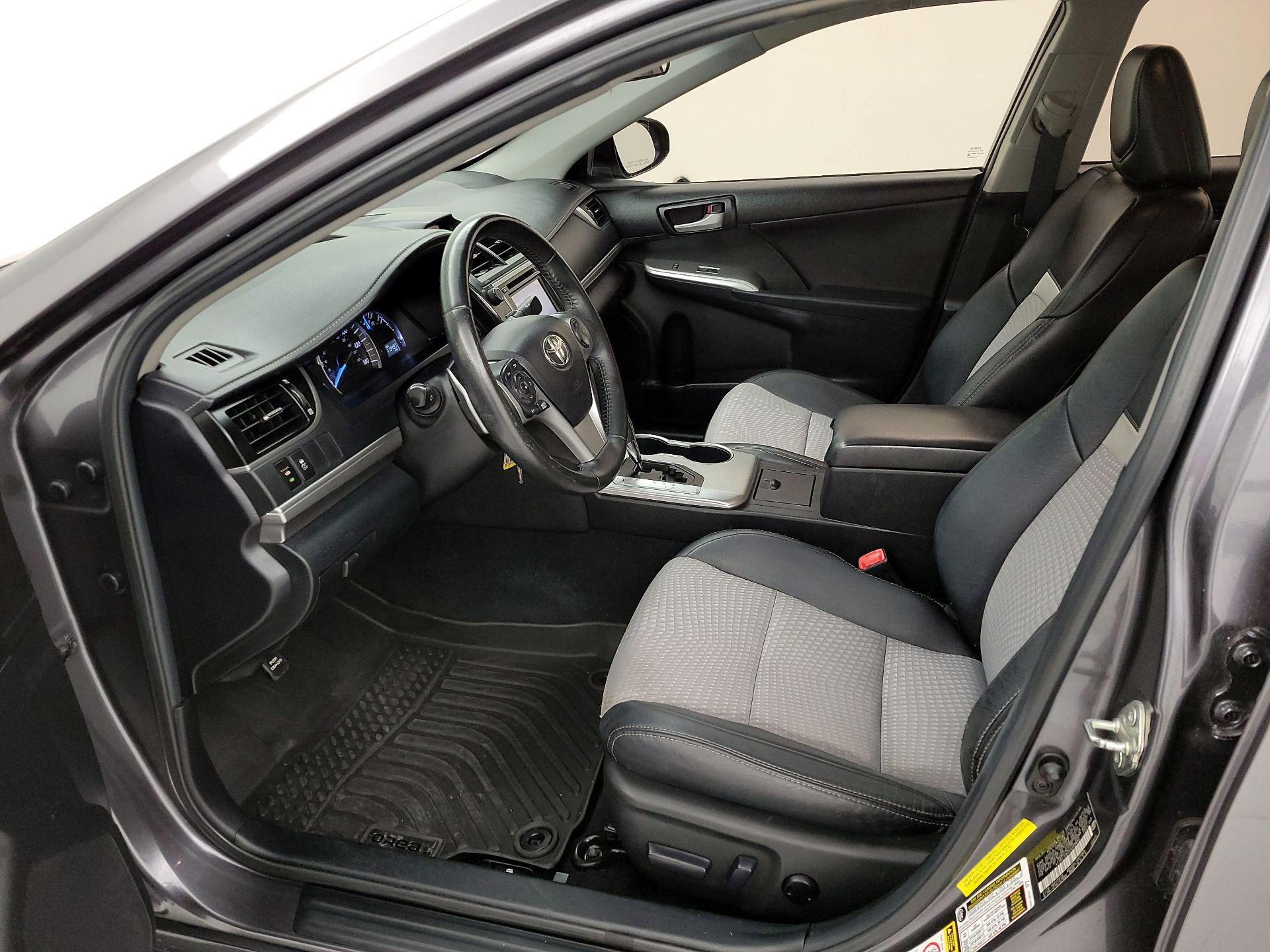 Thumbnail: 2014 Toyota Camry - 11