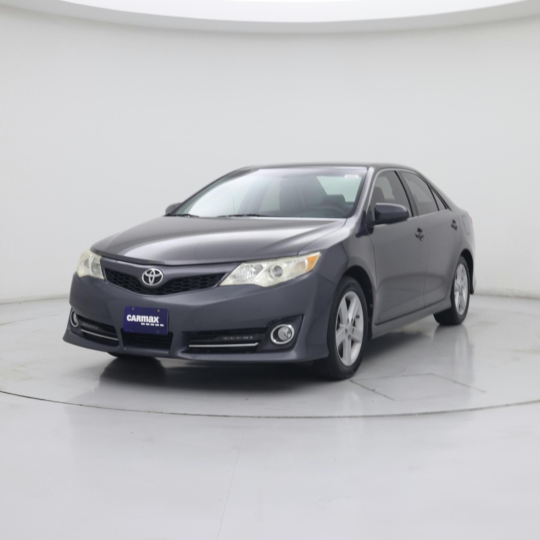 Thumbnail: 2014 Toyota Camry - 4